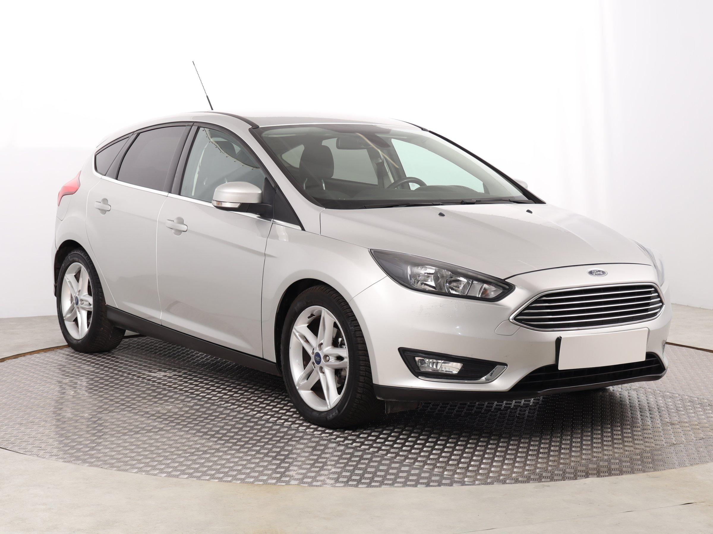 Ford Focus 1.0 EcoBoost Hatchback 2015 - 1