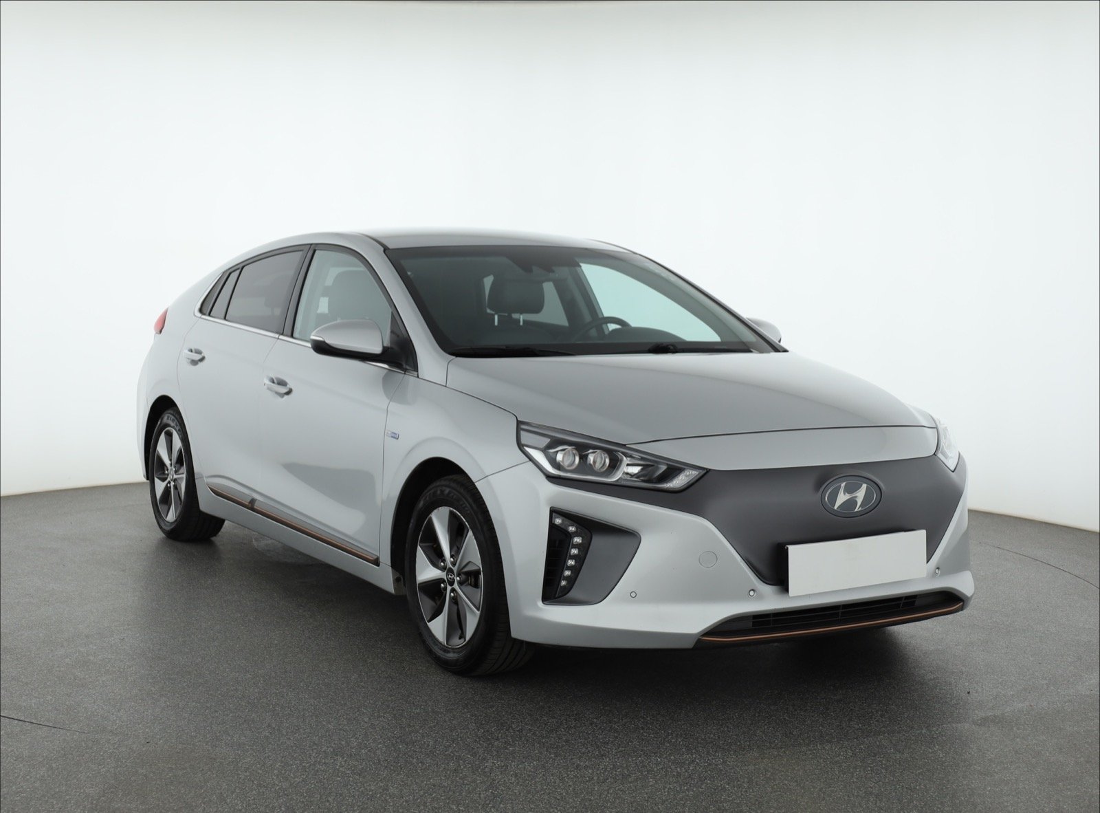 Hyundai IONIQ Electric 28 kWh Hatchback 2019 - 1