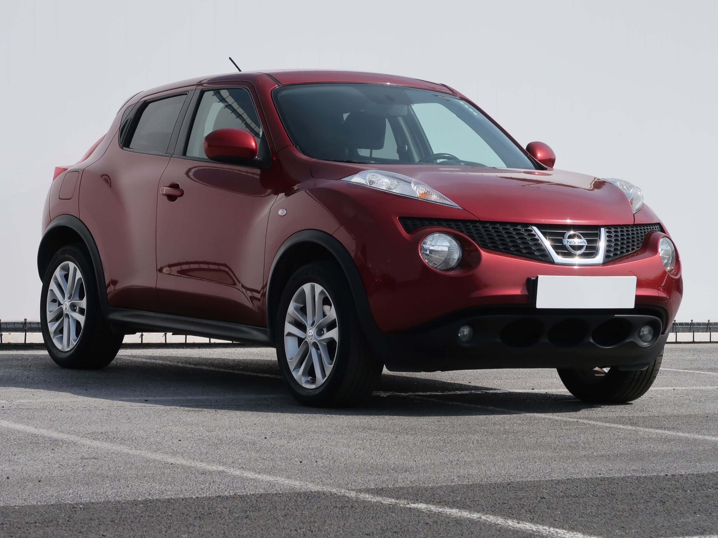 Nissan Juke 1.6 MPI SUV 2011 - 1