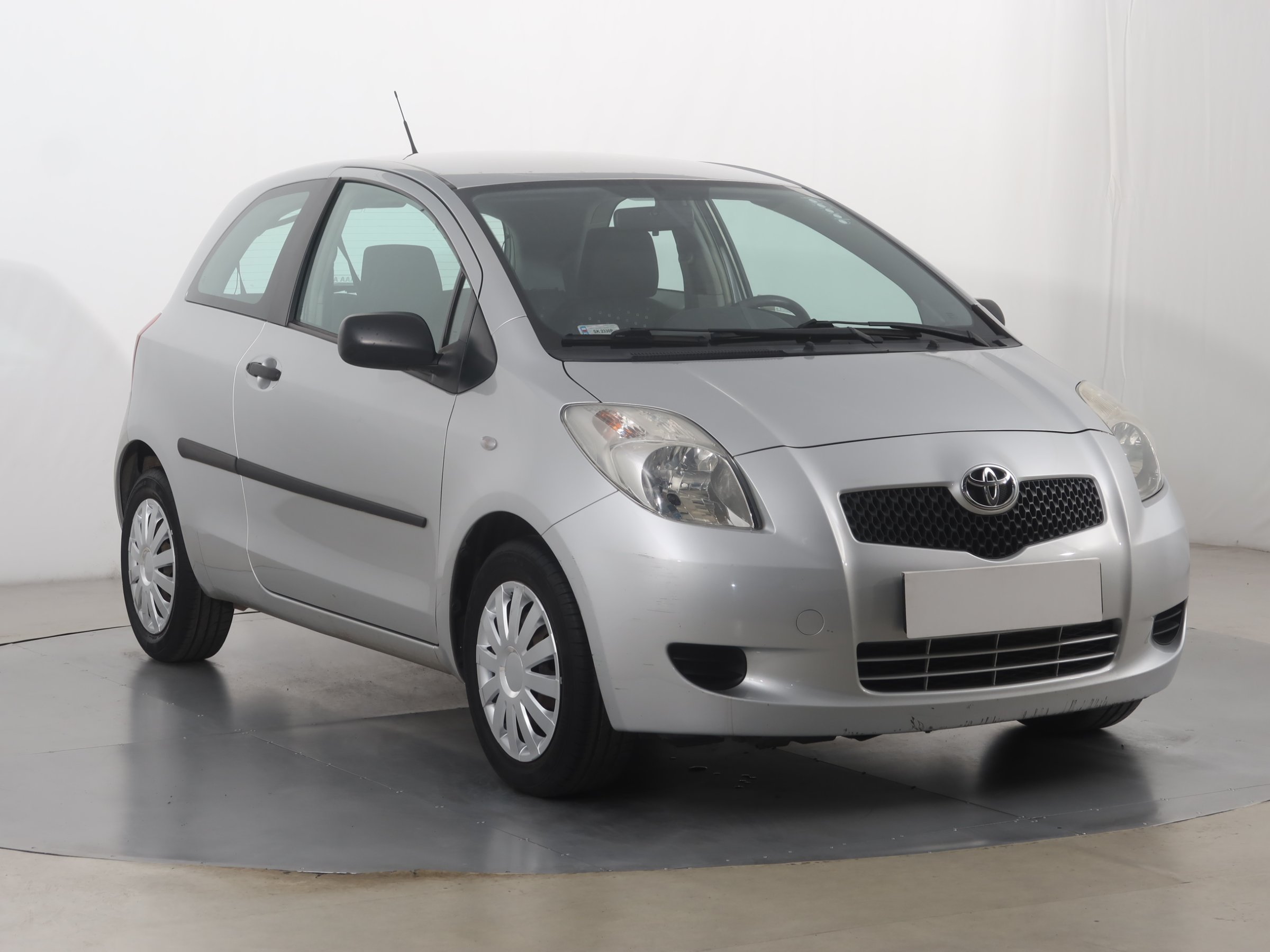 Toyota Yaris 1.3 VVT-i Hatchback 2008 - 1