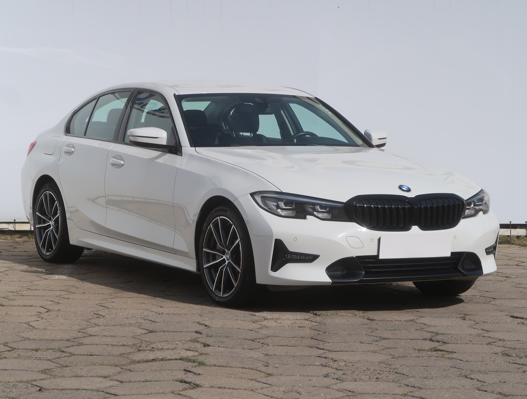 BMW 3 330e PHEV Sedan 2020 - 1