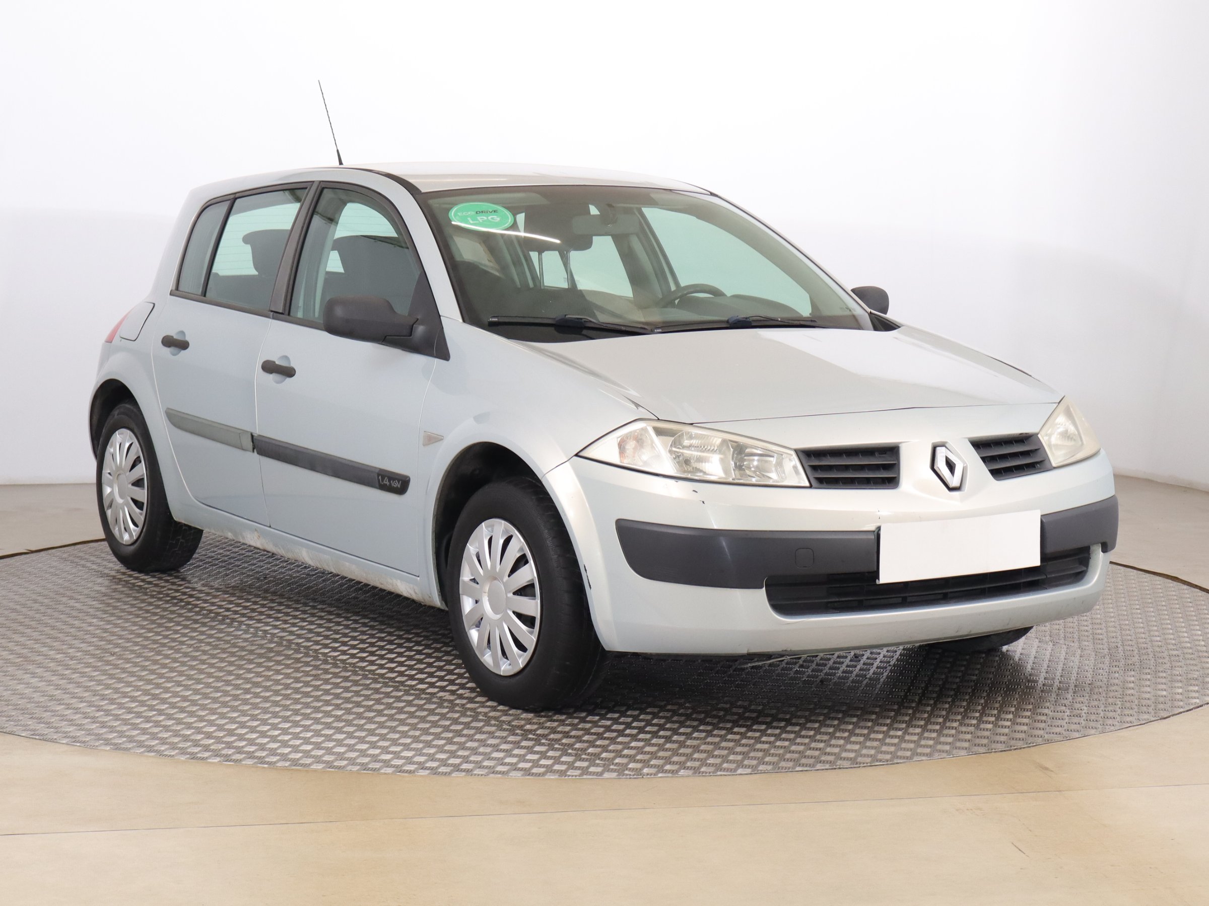 Renault Megane 1.4 MPI Hatchback 2002 - 1