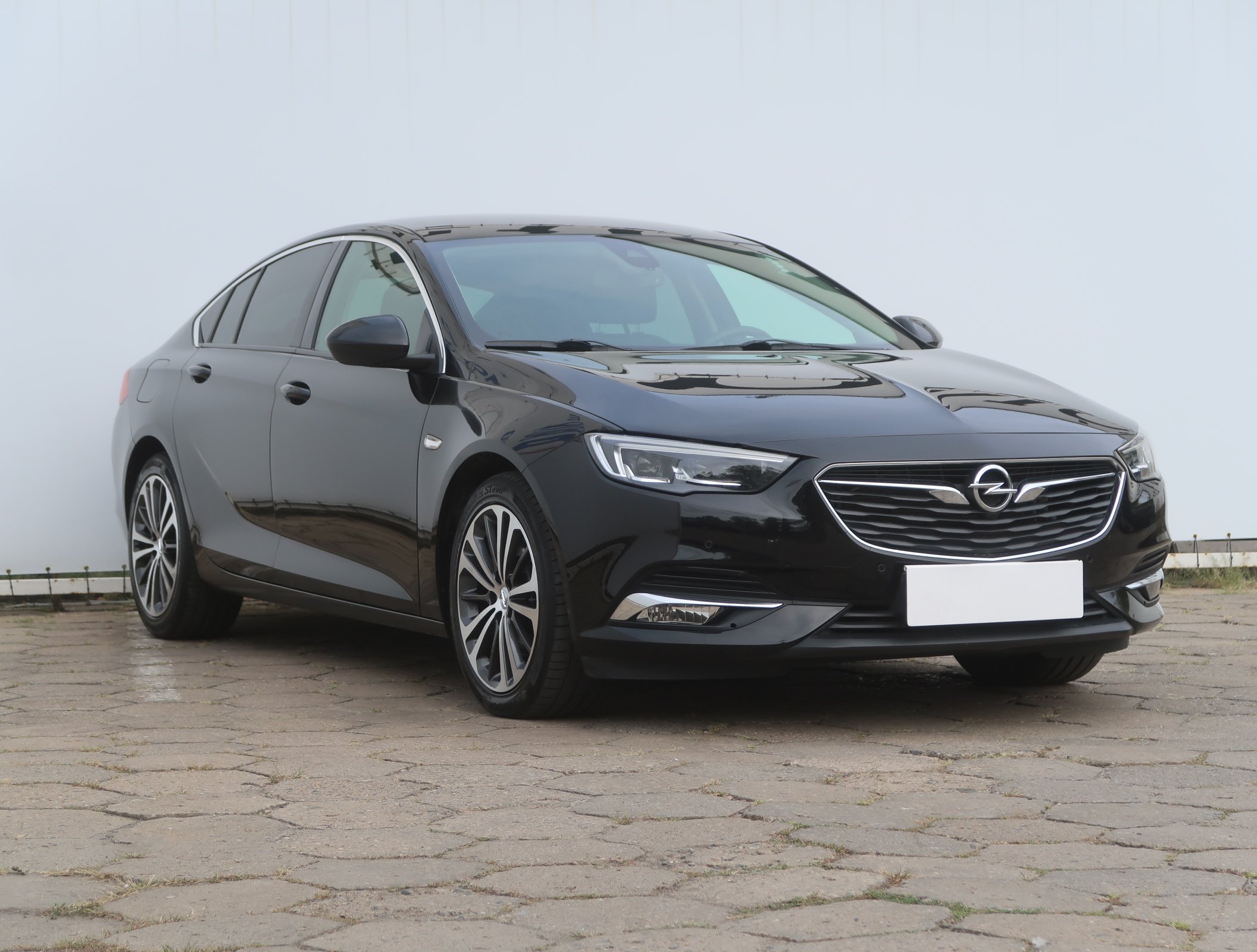 Opel Insignia 2.0 CDTI Sedan 2018 - 1