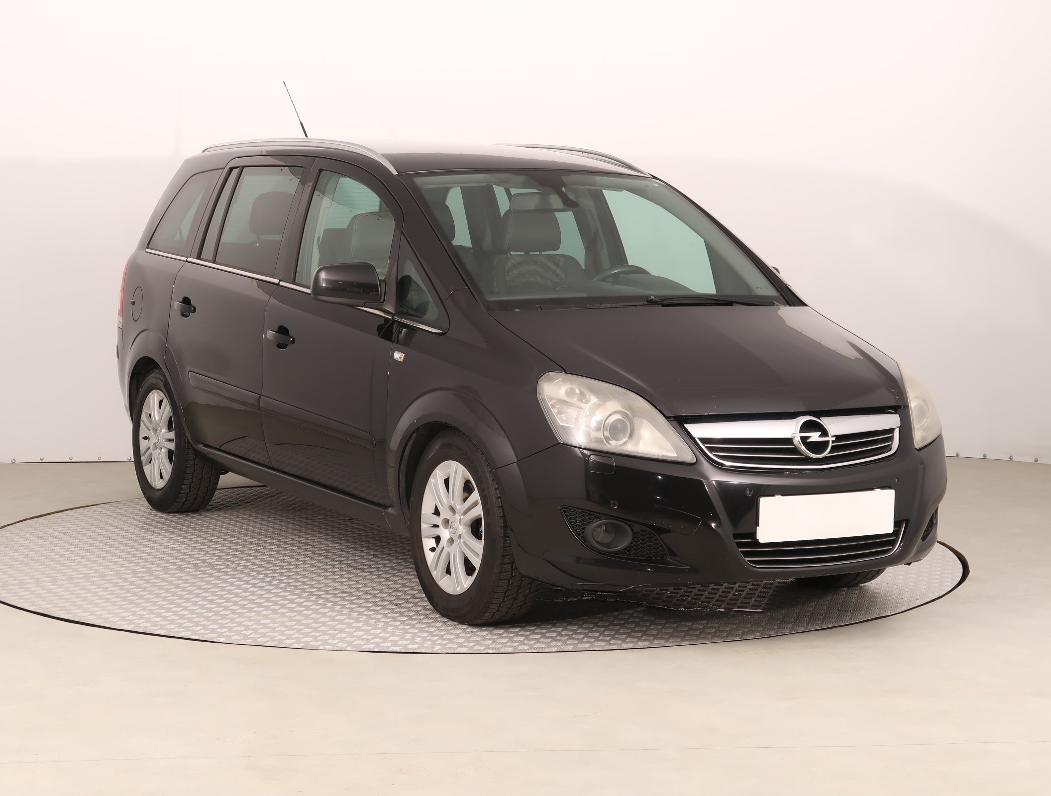 Opel Zafira 1.9 CDTI SUV 2009 - 1