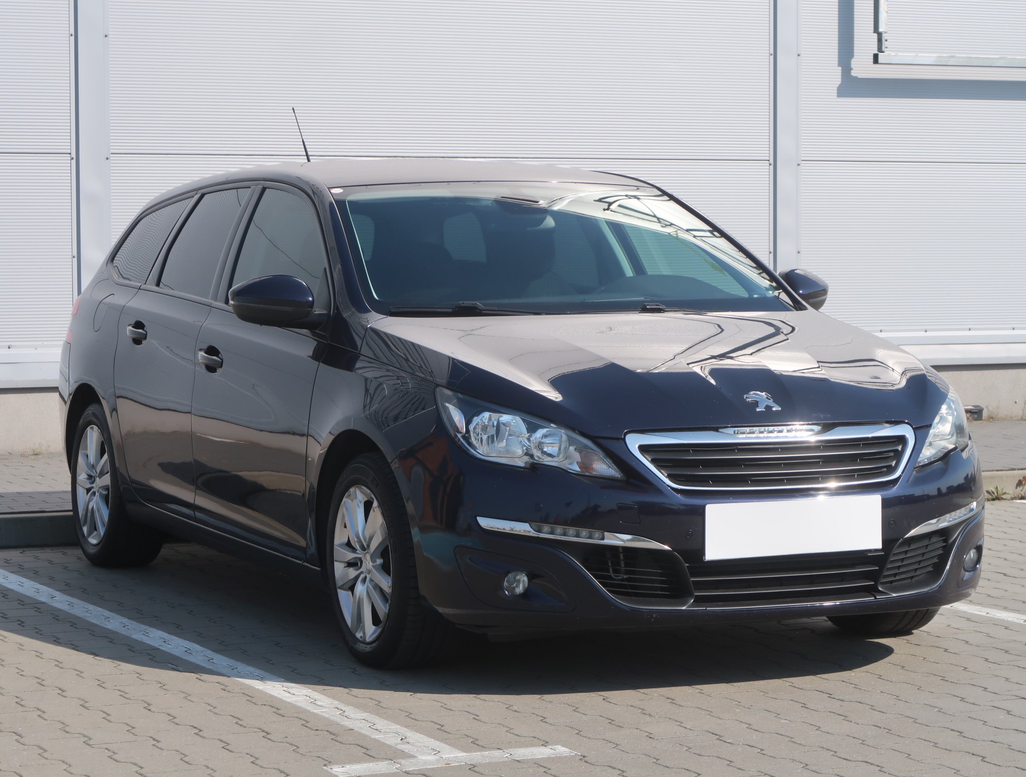 Peugeot 308 1.6 BlueHDi Kombi 2017 - 1