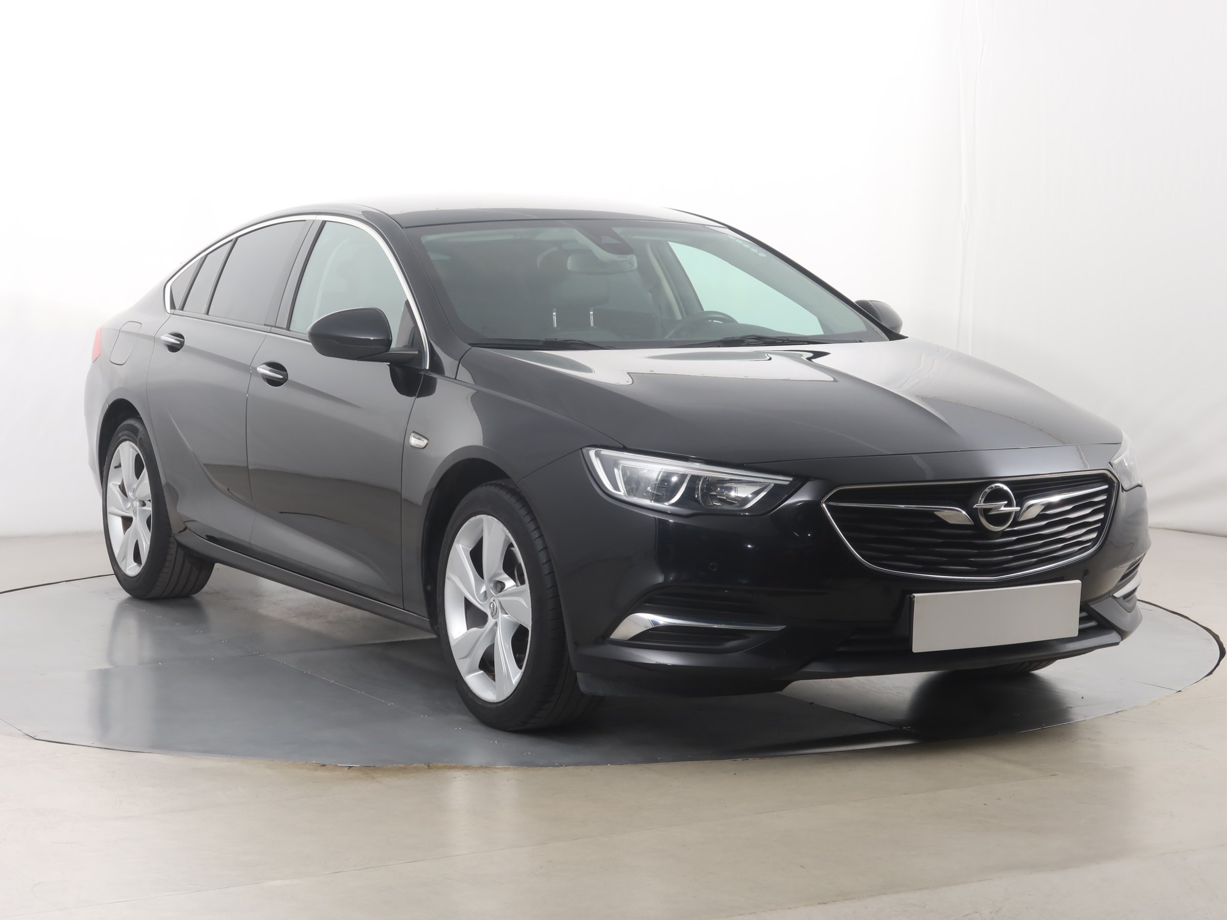 Opel Insignia 2.0 CDTI Hatchback 2017 - 1