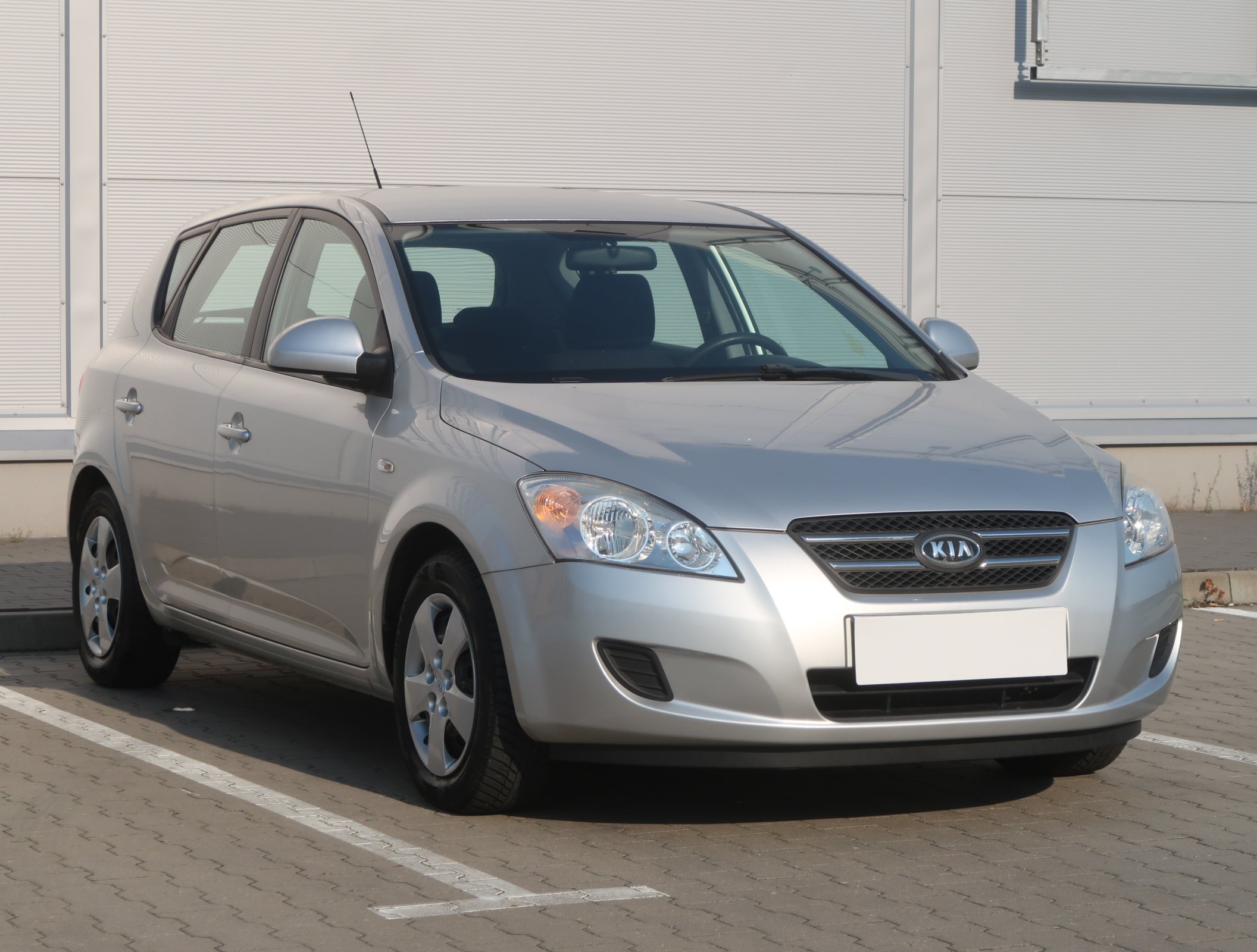 Kia Ceed 1.4 CVVT Hatchback 2008 - 1