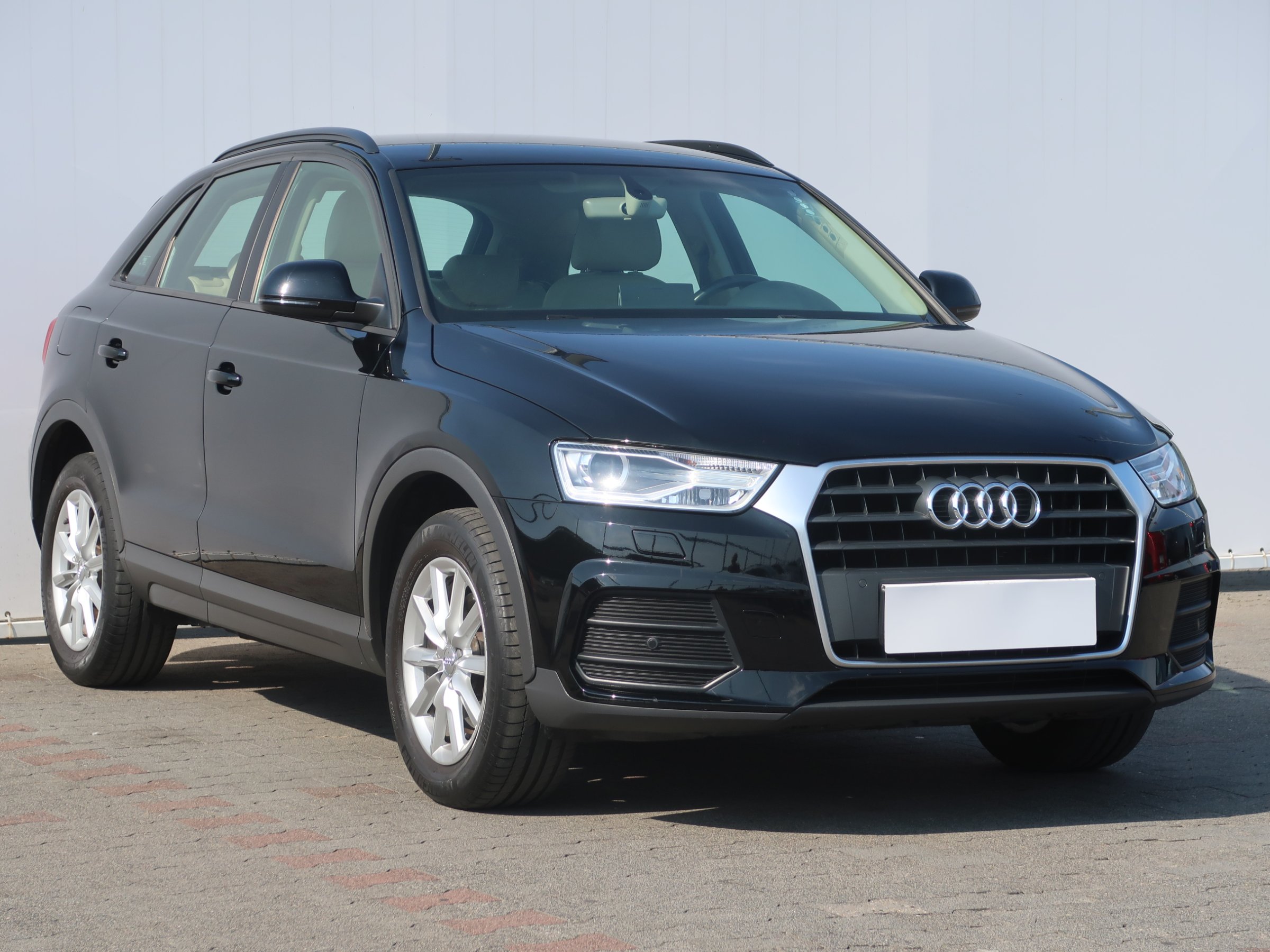 Audi Q3 1.4 TFSI SUV 2016 - 1