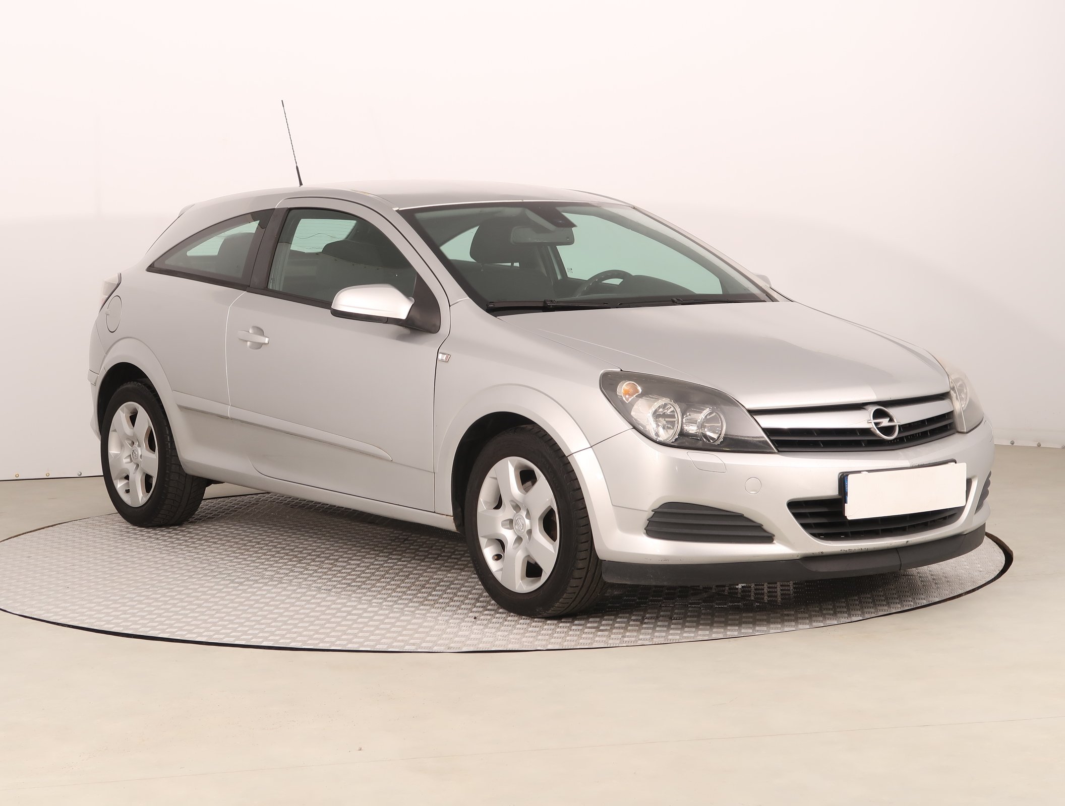 Opel Astra 1.3 CDTI Coupe 2006 - 1