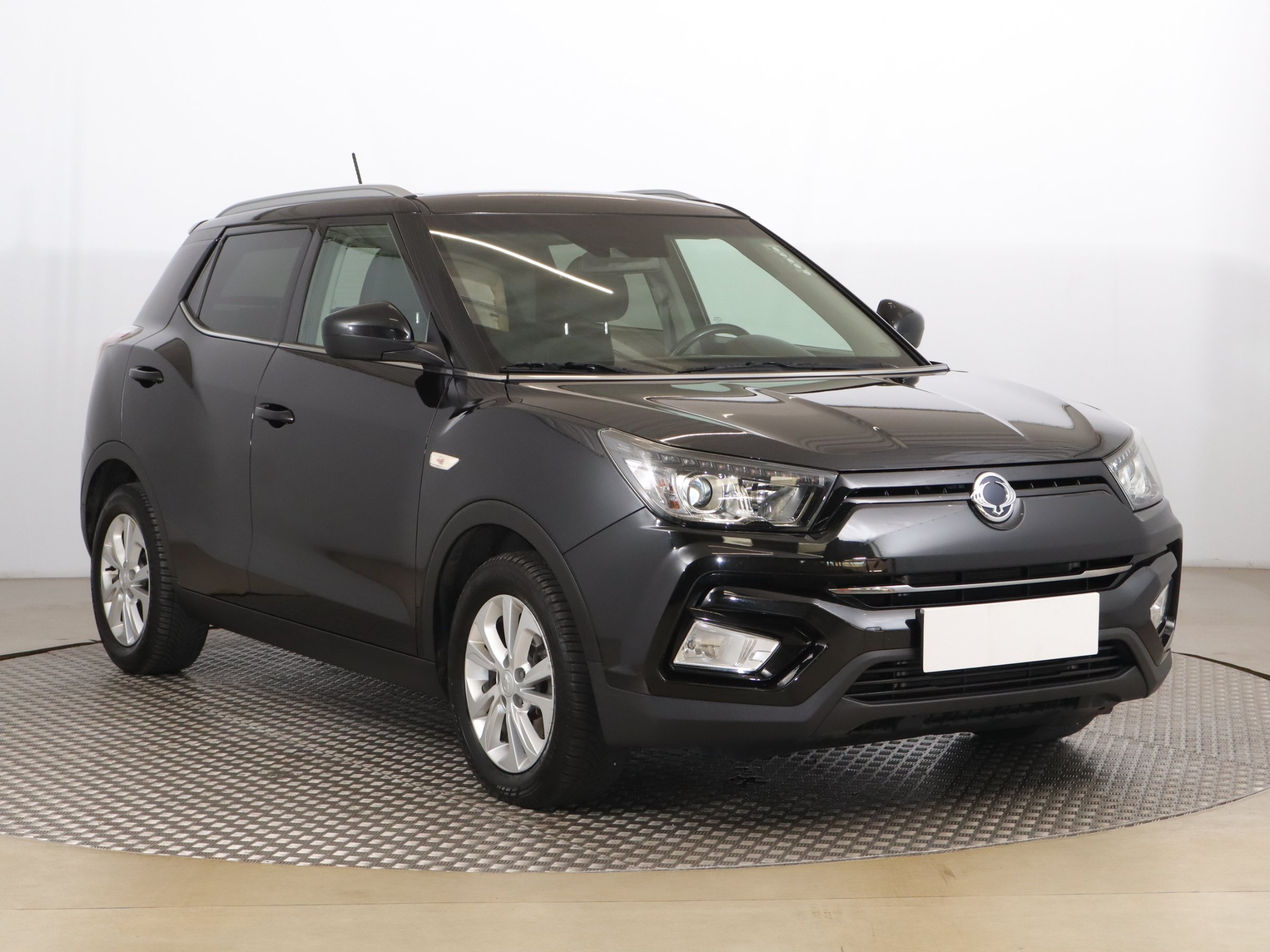 SsangYong Tivoli 1.6 e-XGi SUV 2019 - 1