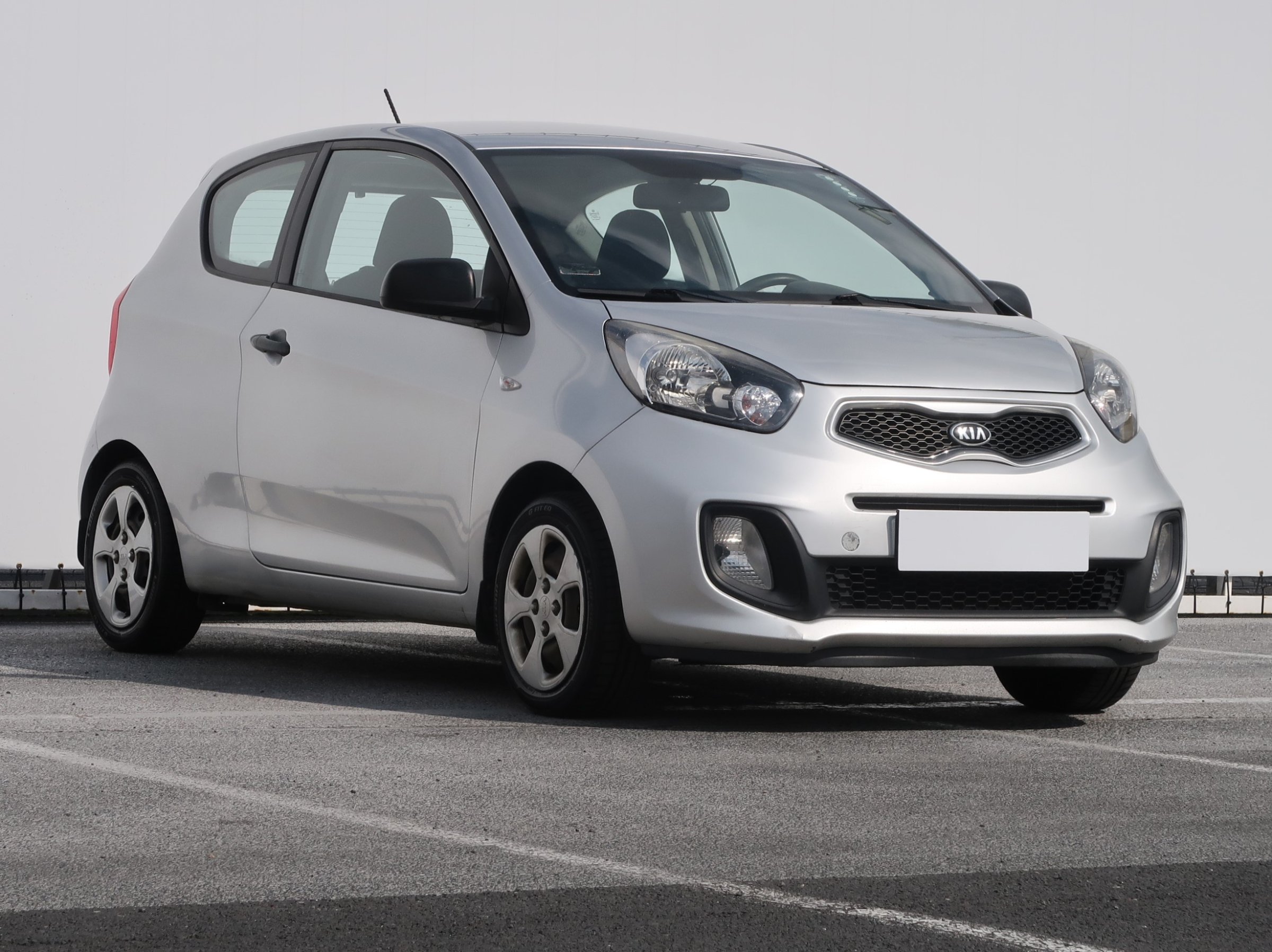 Kia Picanto 1.0 MPI Hatchback 2013 - 1