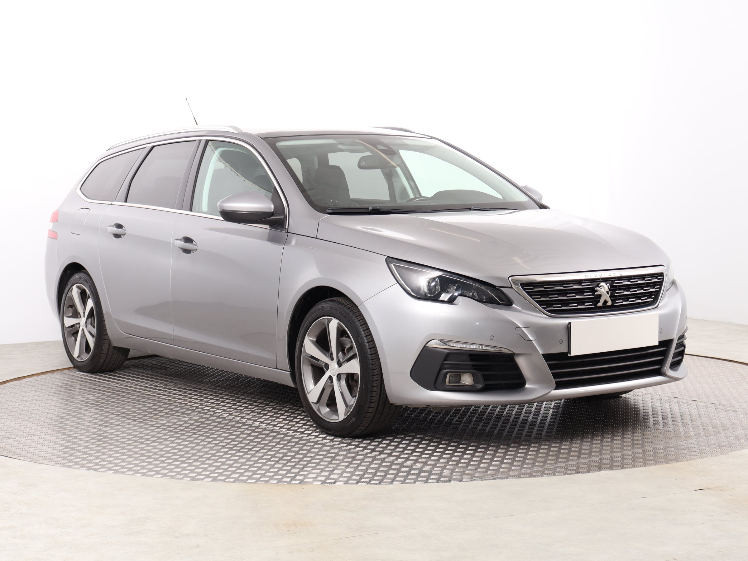 Peugeot 308 1.2 PureTech Kombi 2018 - 1