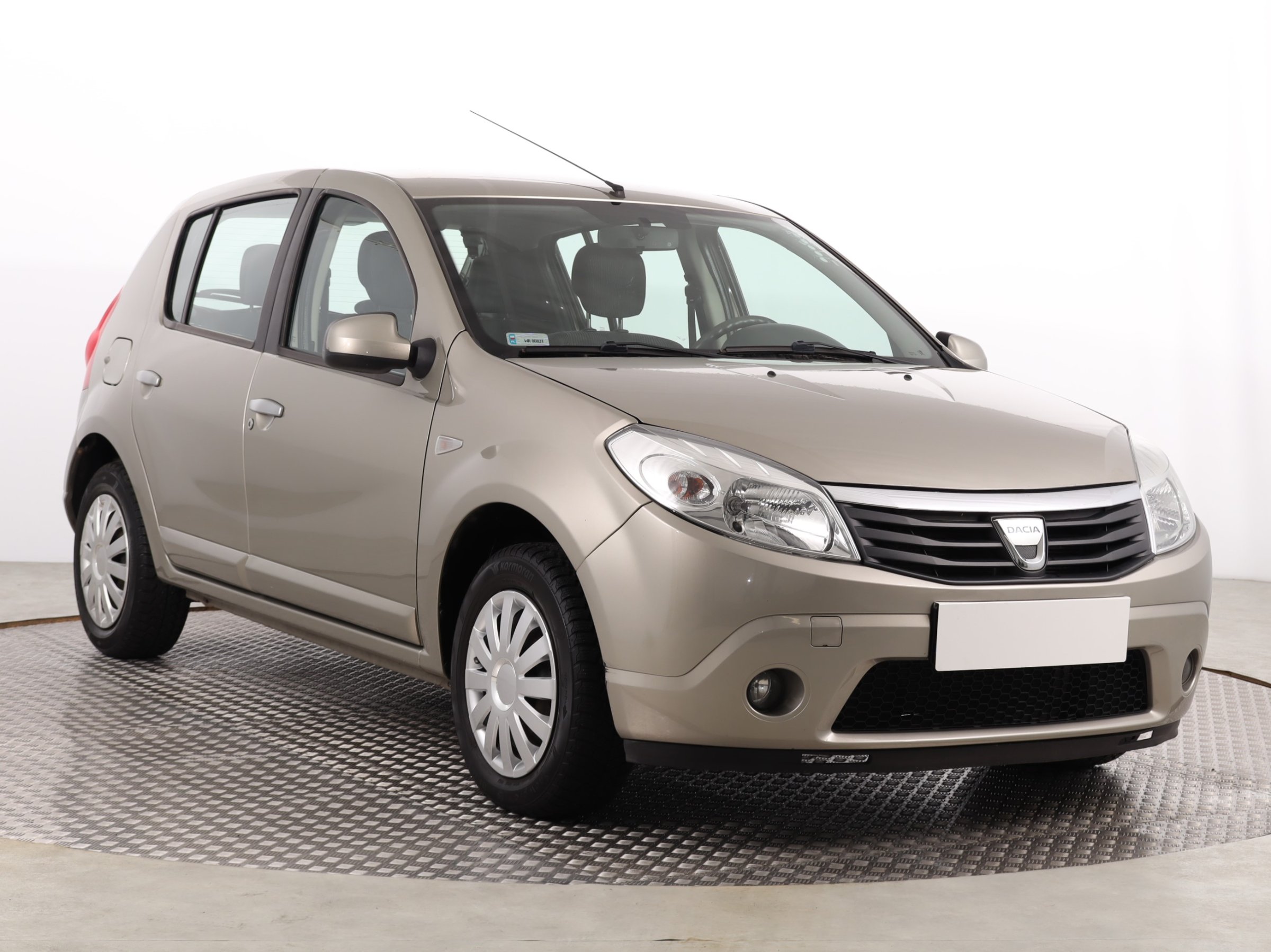 Dacia Sandero 1.4 MPI Hatchback 2009 - 1