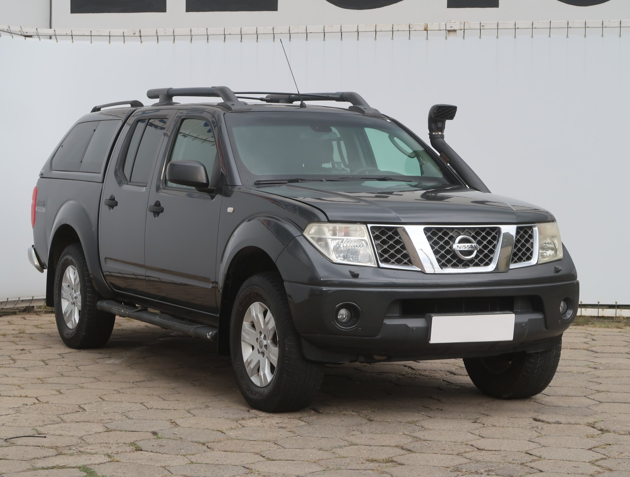 Nissan Navara 2.5 dCi AWD SUV 2006 - 1