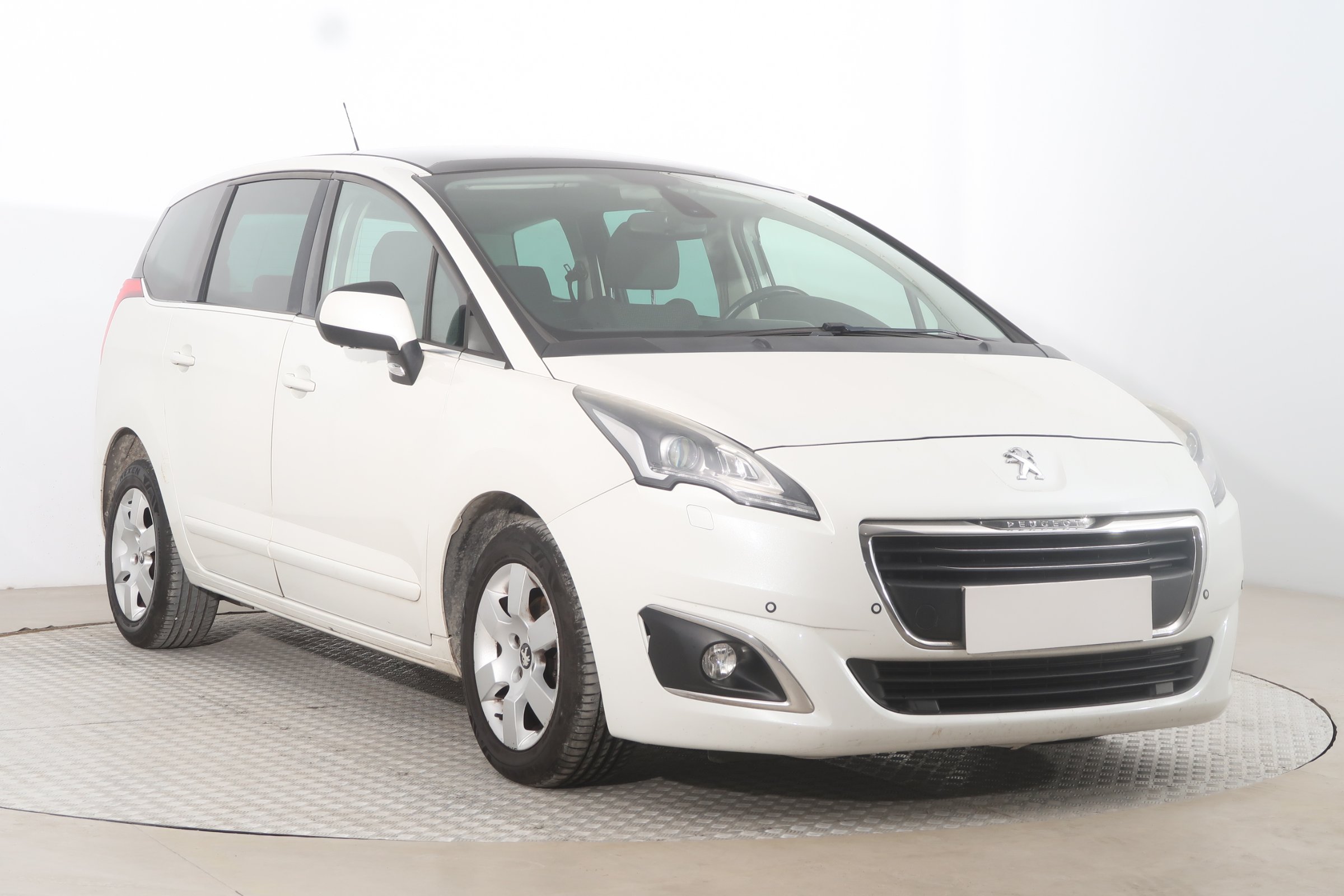 Peugeot 5008 1.6 HDi MVP 2014 - 1