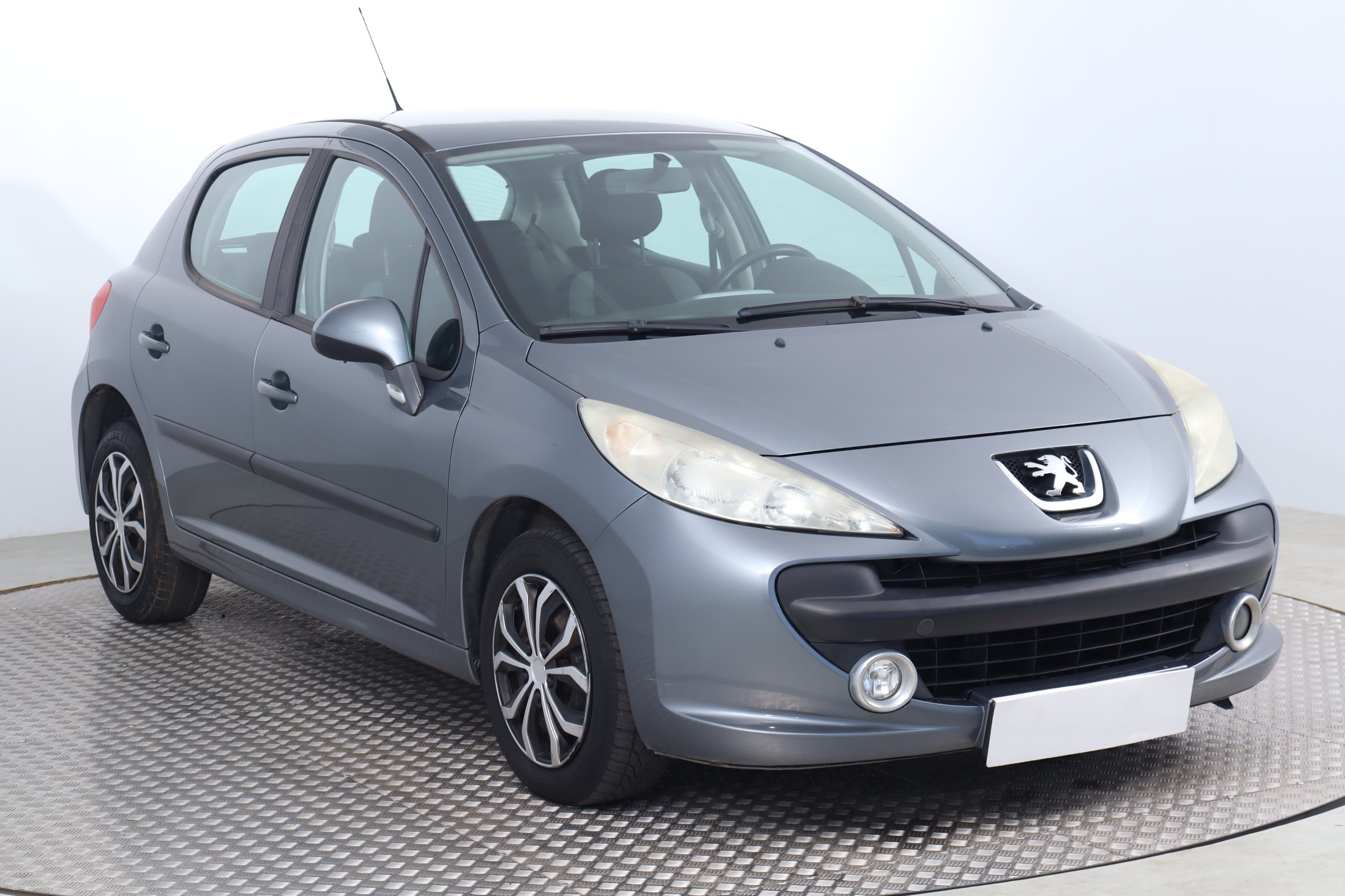 Peugeot 207 1.4 VTi Hatchback 2009 - 1