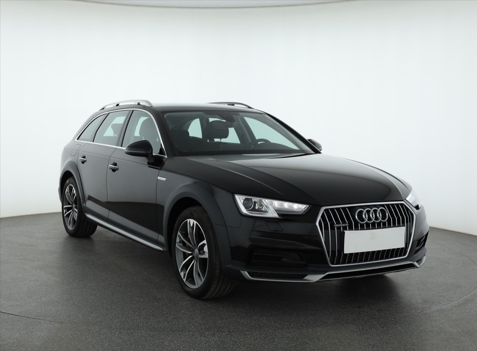 Audi A4 Allroad 2.0 TFSI quattro Kombi 2018 - 1