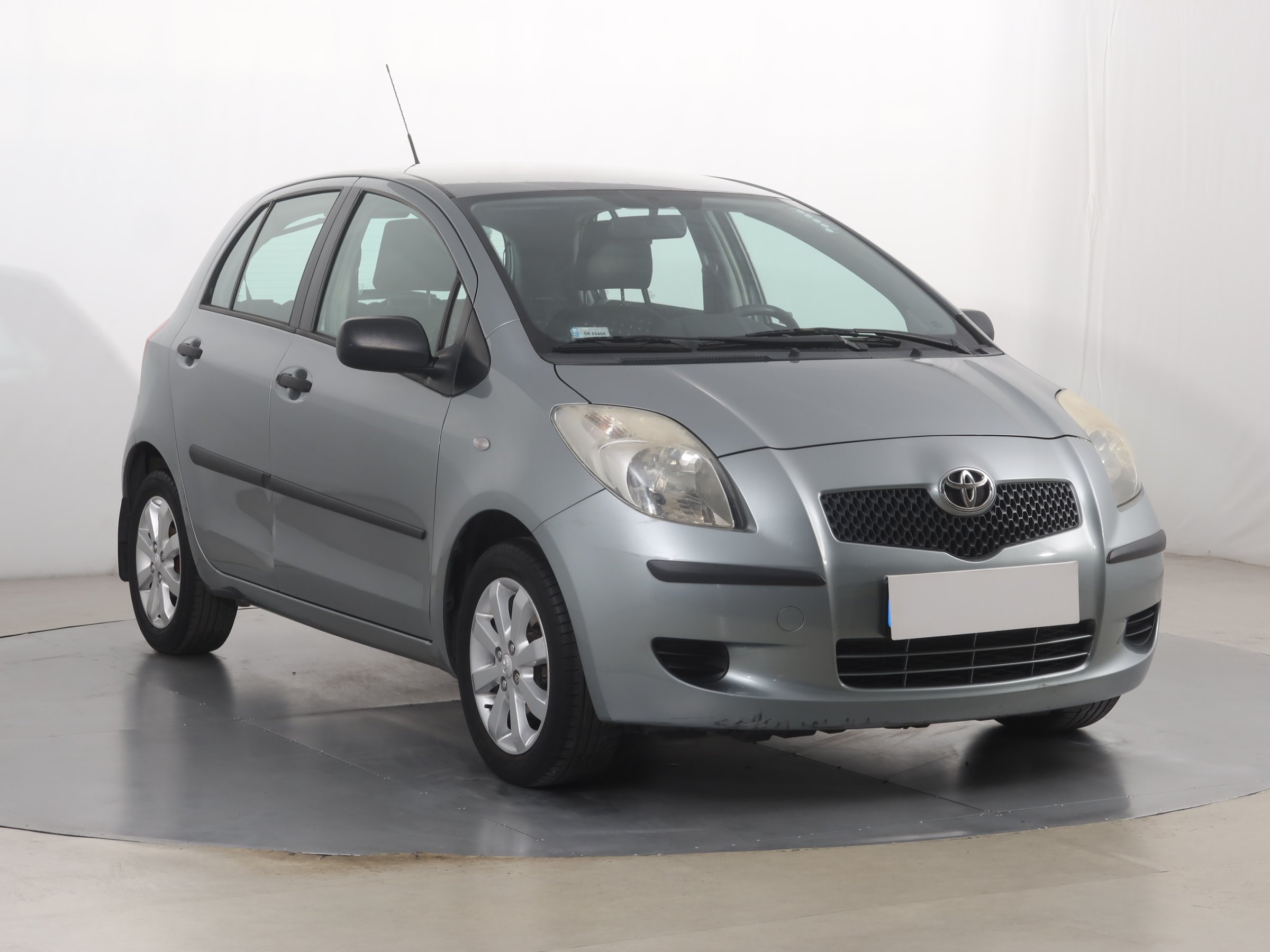 Toyota Yaris 1.3 VVT-i Hatchback 2007 - 1