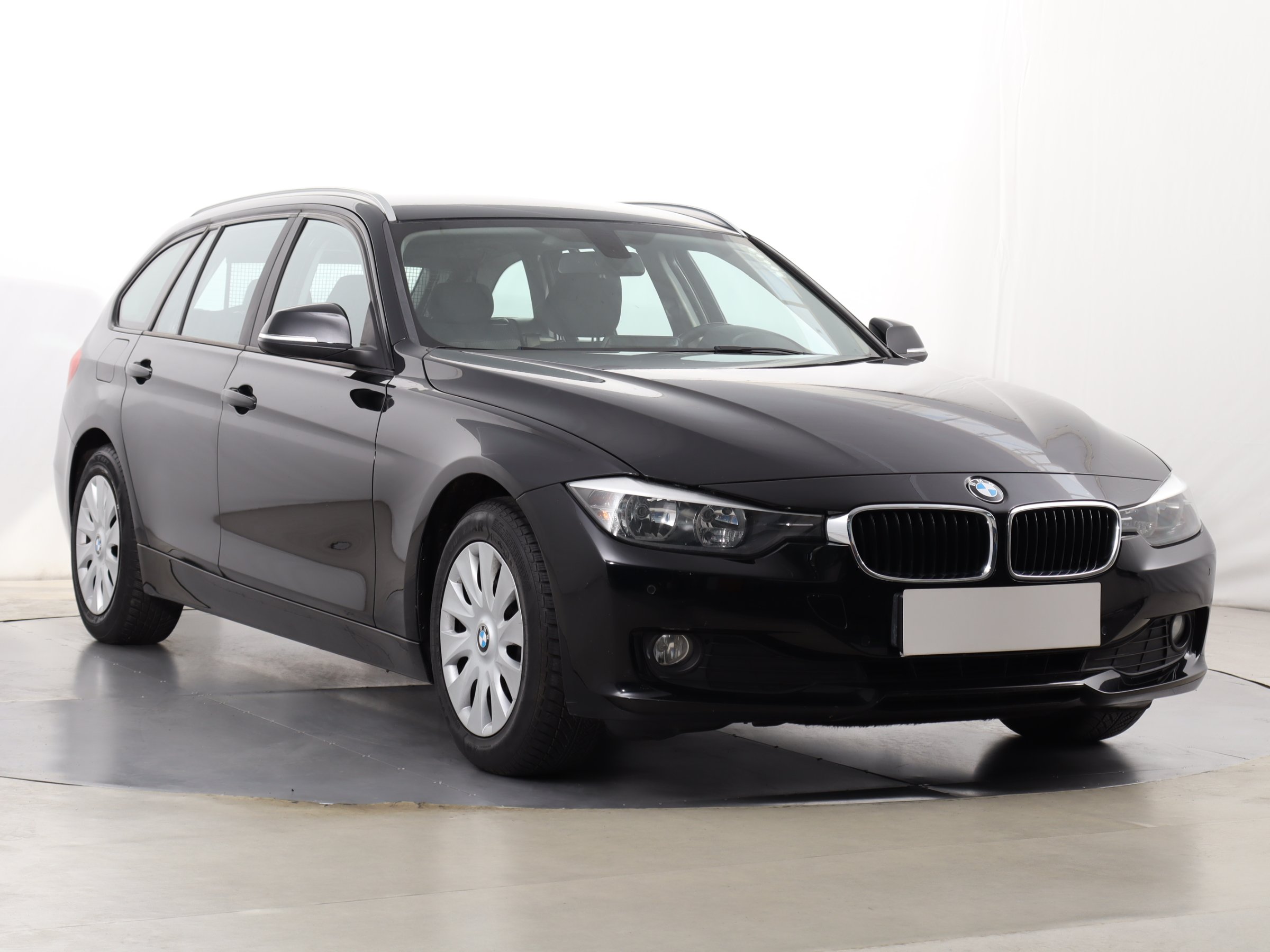 BMW 3 316i Wagon 2013 - 1