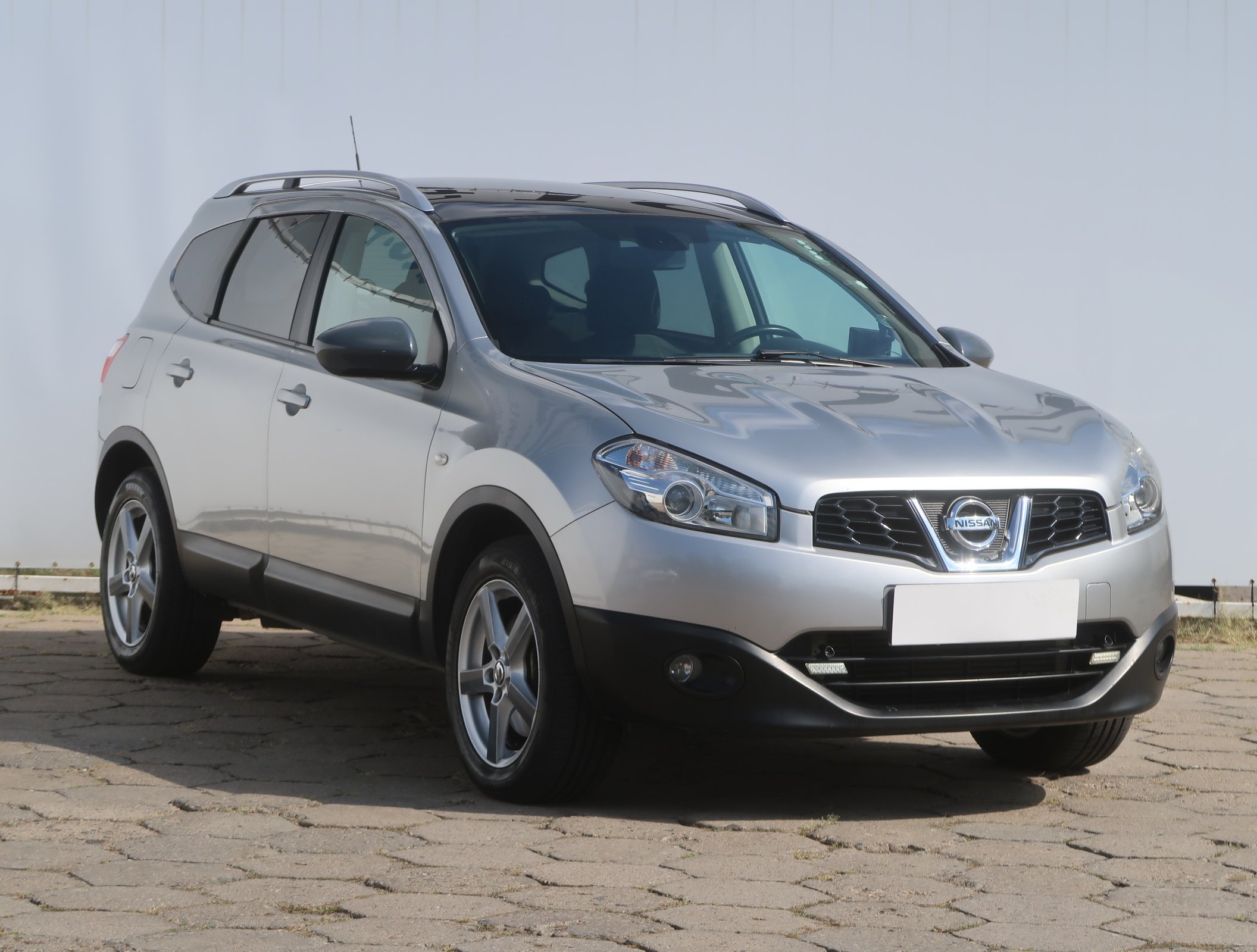 Nissan Qashqai+2 2.0 dCi SUV 2010 - 1