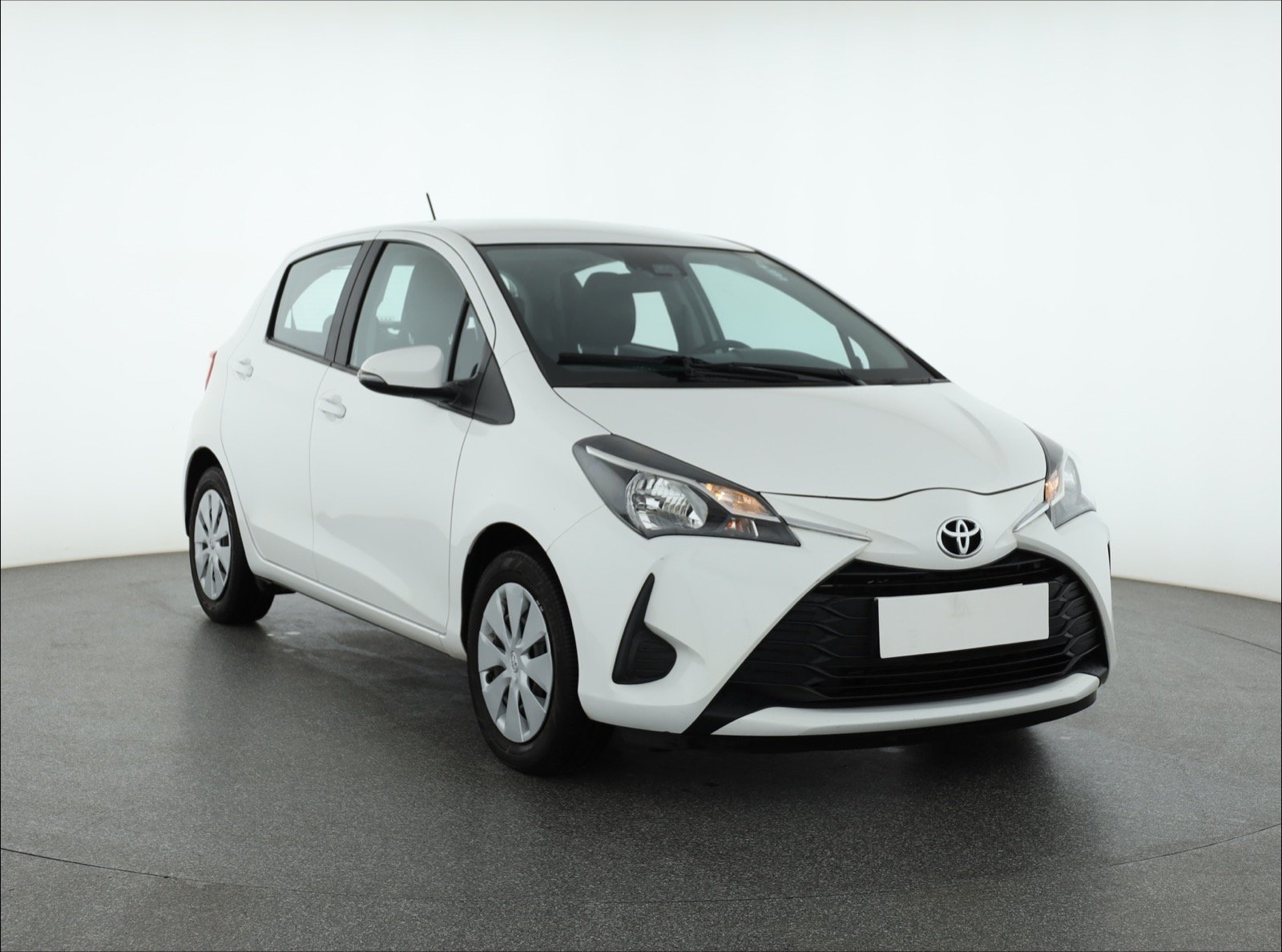 Toyota Yaris 1.5 VVT-i Hatchback 2018 - 1