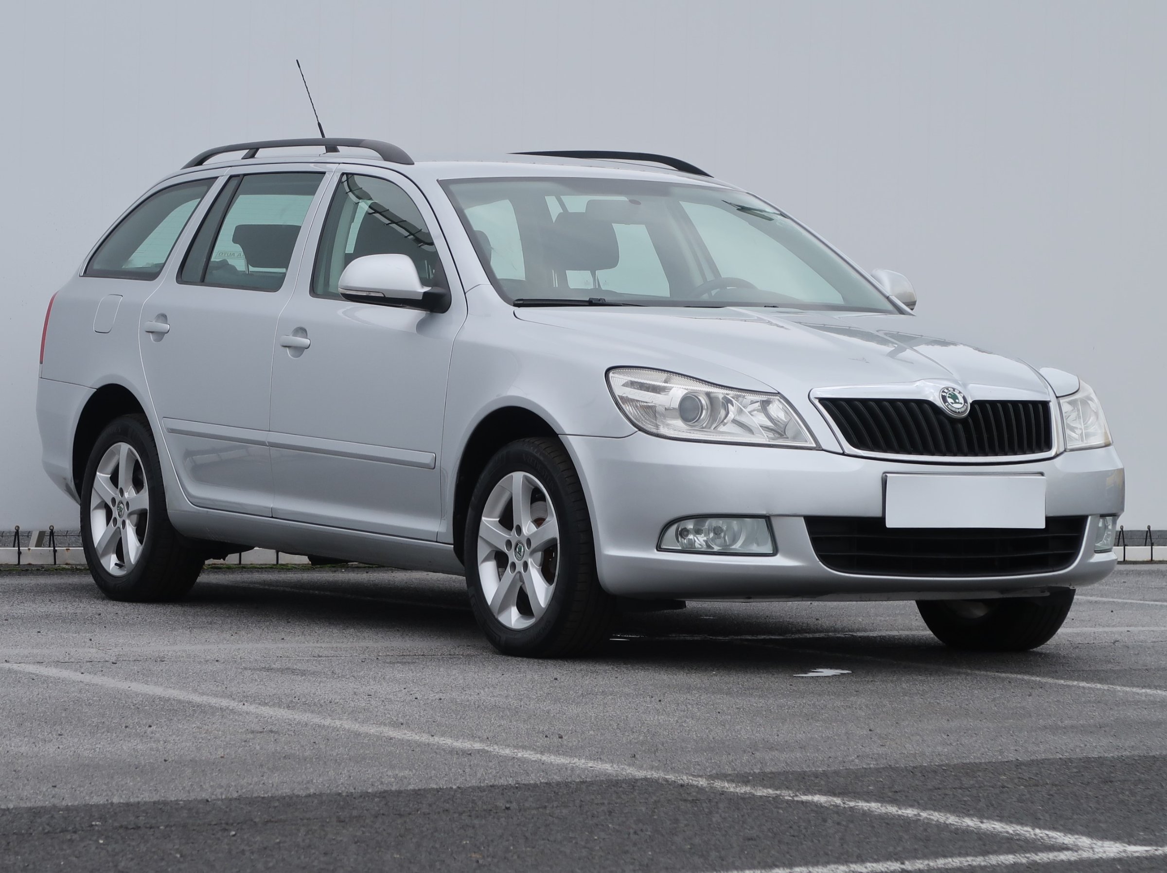 Skoda Octavia 1.6 TDI 4x4 Kombi 2010 - 1