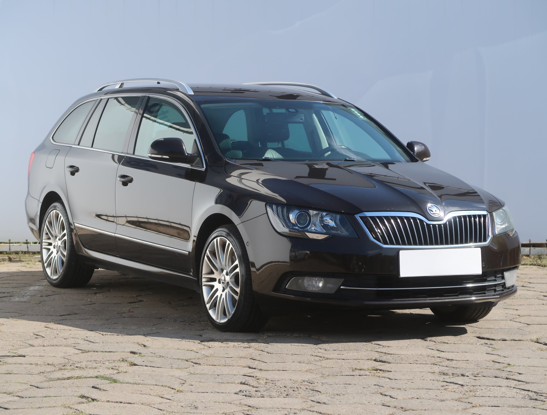 Skoda Superb 2.0 TDI Kombi 2013 - 1