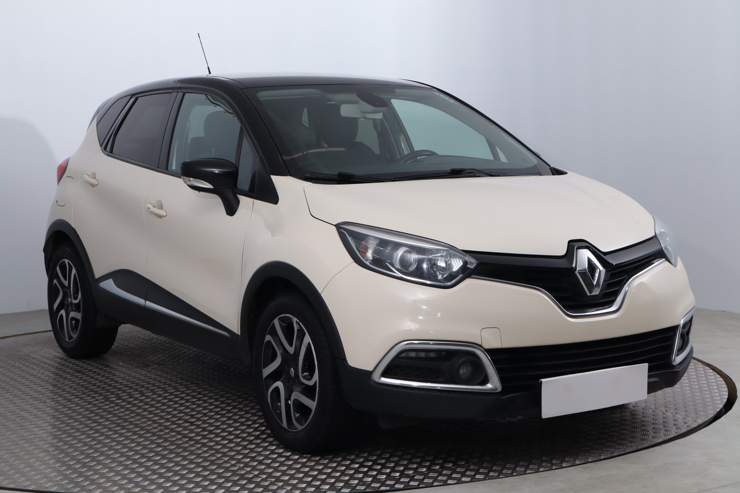 Renault Captur 1.5 dCi SUV 2014 - 1