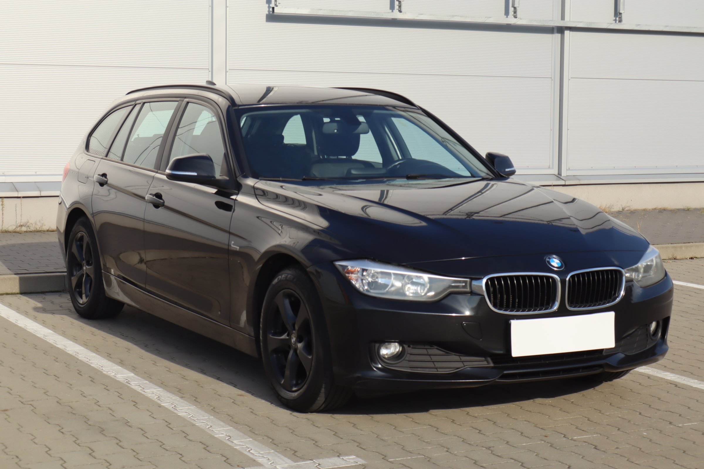 BMW 3 318d Kombi 2014 - 1