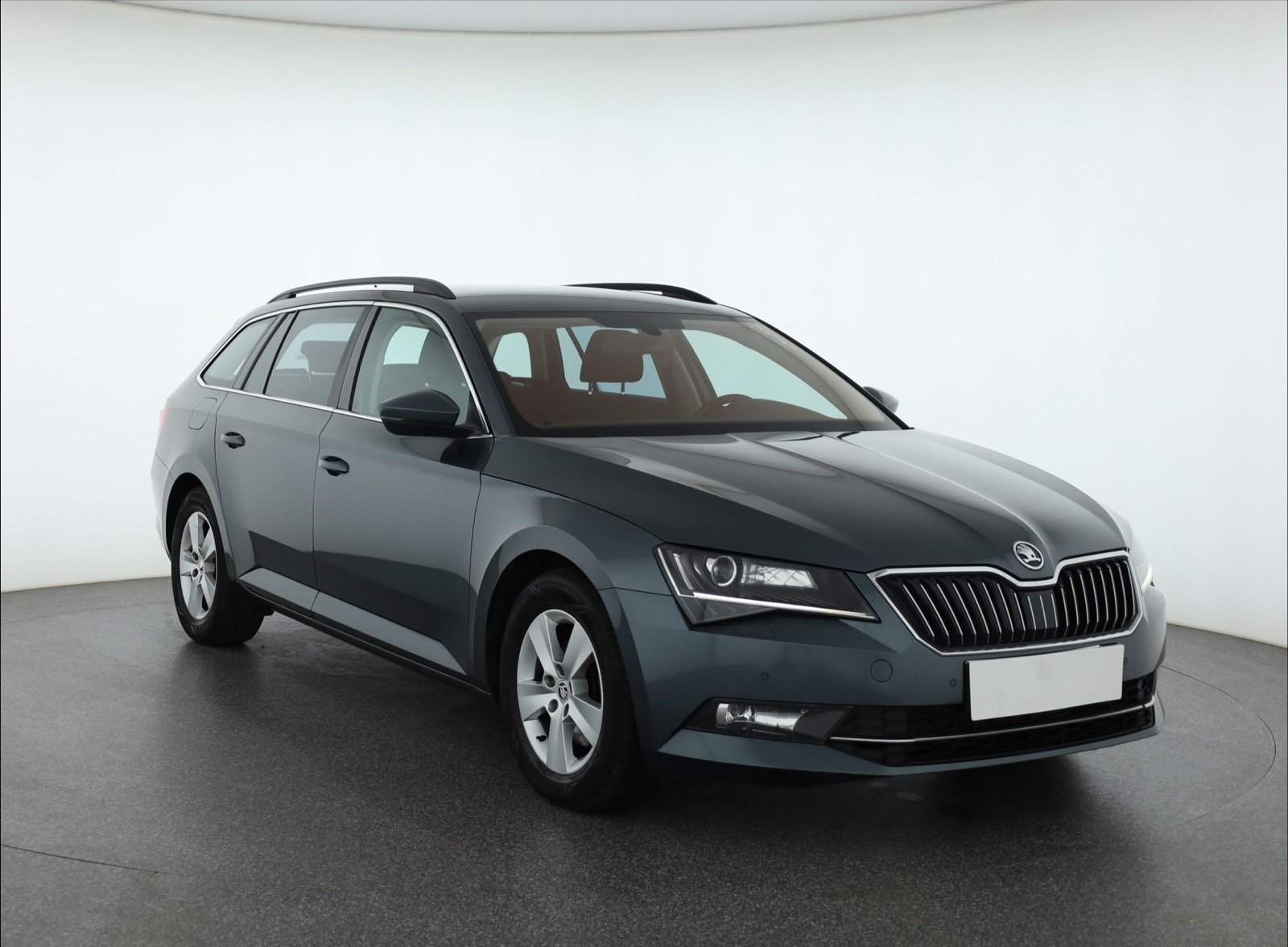 Skoda Superb 2.0 TDI Kombi 2016 - 1