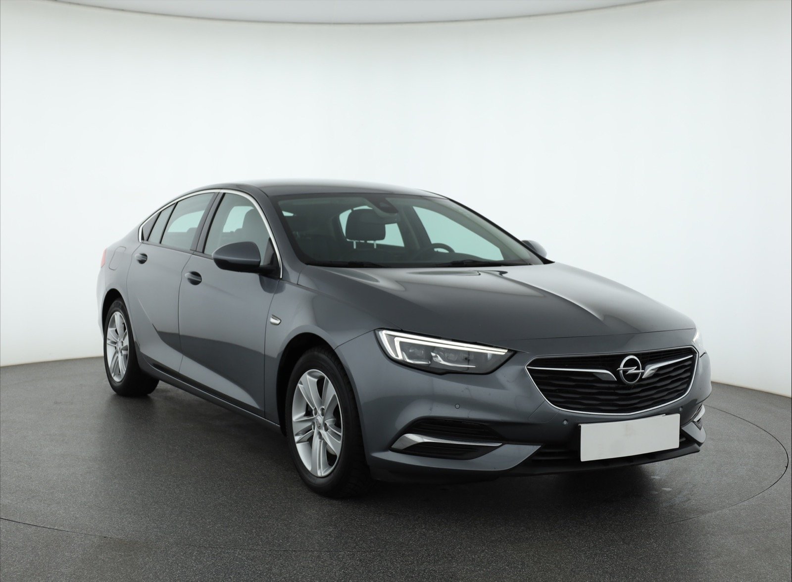 Opel Insignia 1.5 Turbo Hatchback 2018 - 1