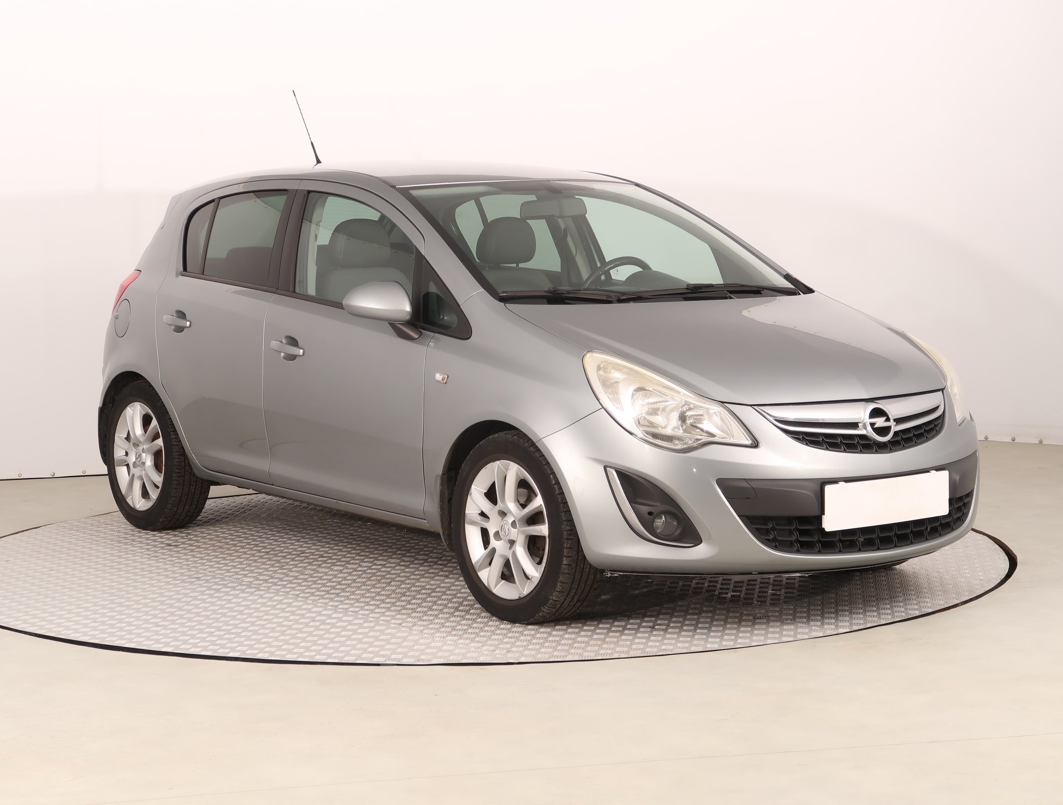 Opel Corsa 1.4 Ecotec Hatchback 2012 - 1