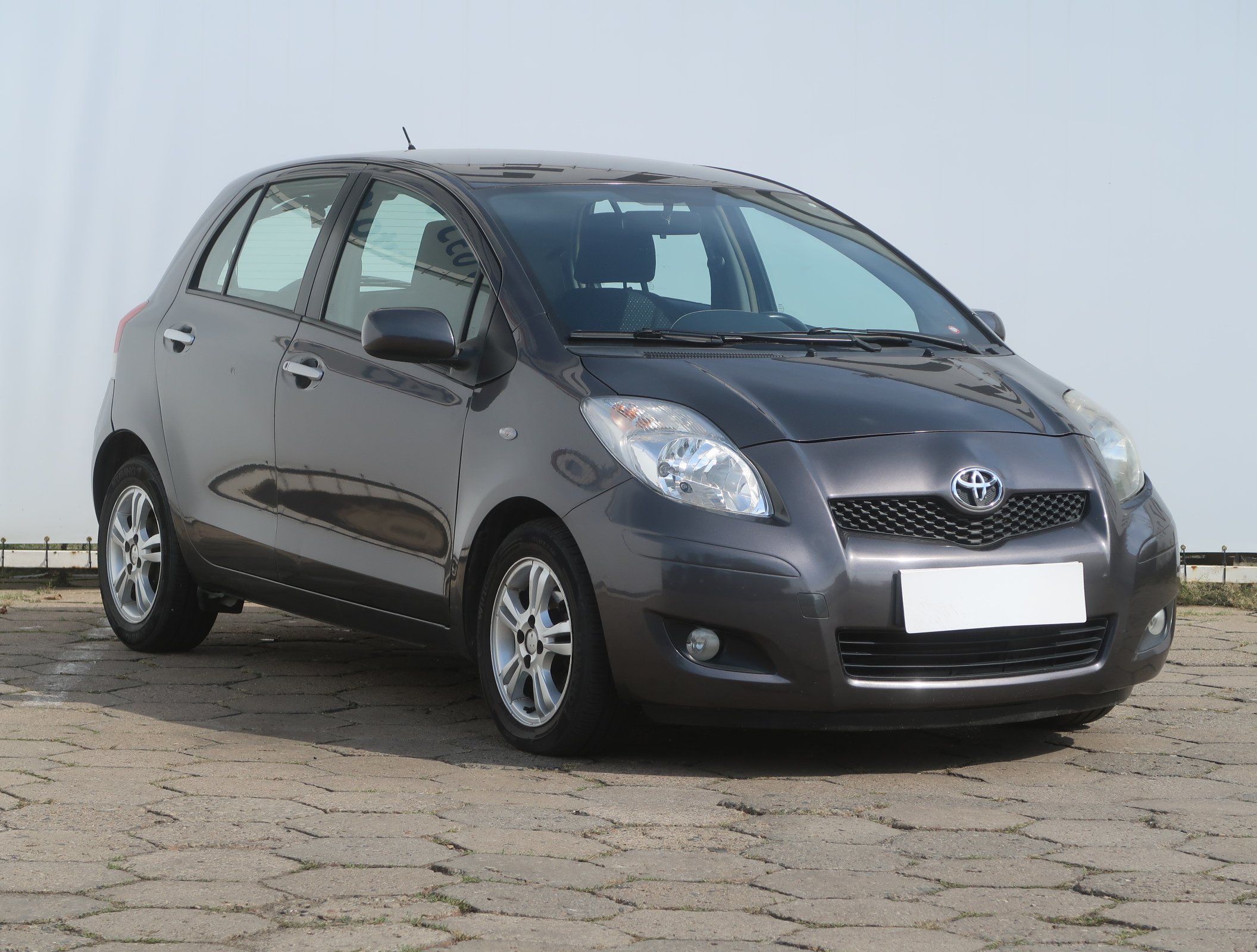 Toyota Yaris 1.4 D-4D Hatchback 2010 - 1