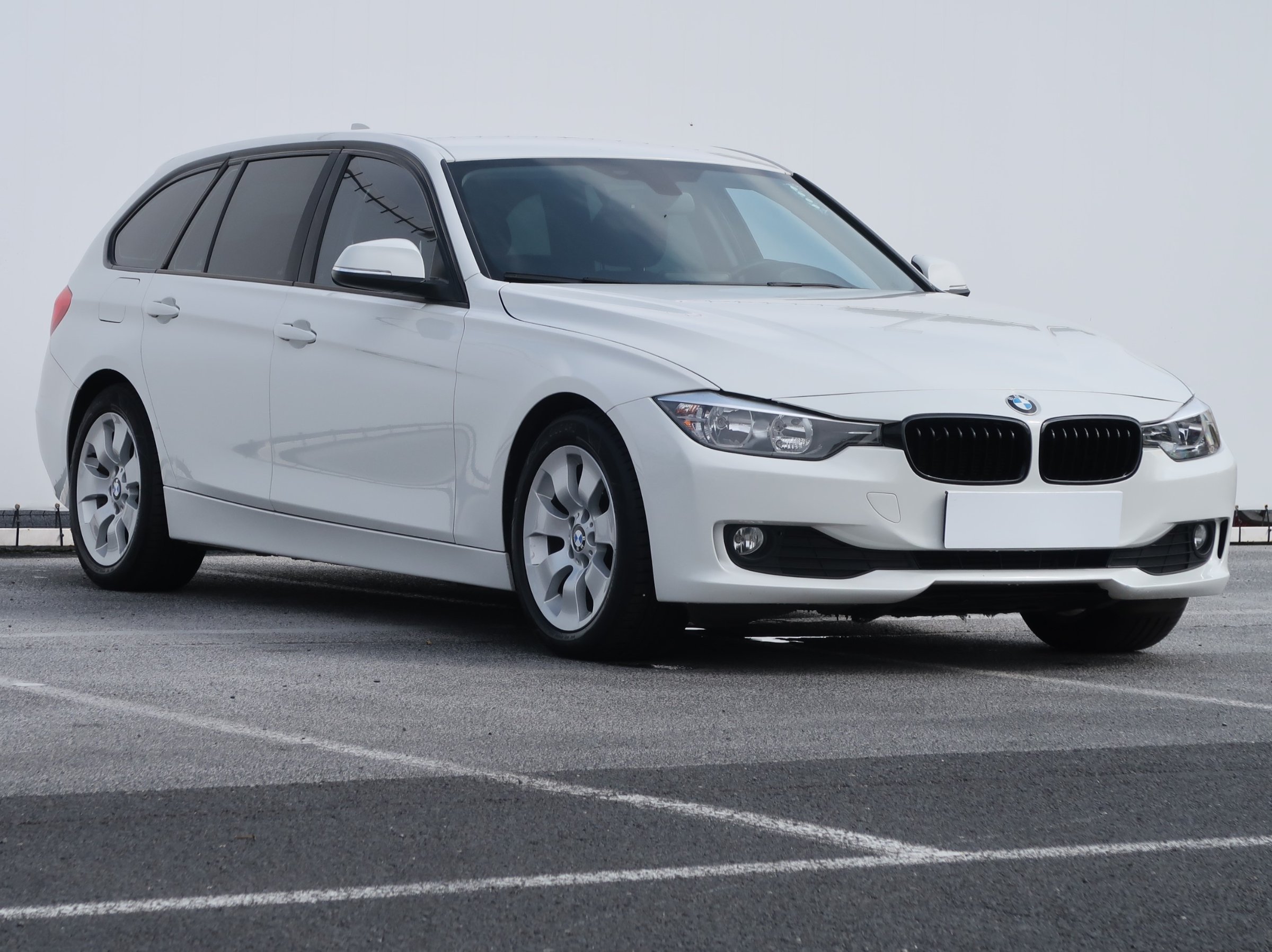 BMW 3 316d Wagon 2012 - 1