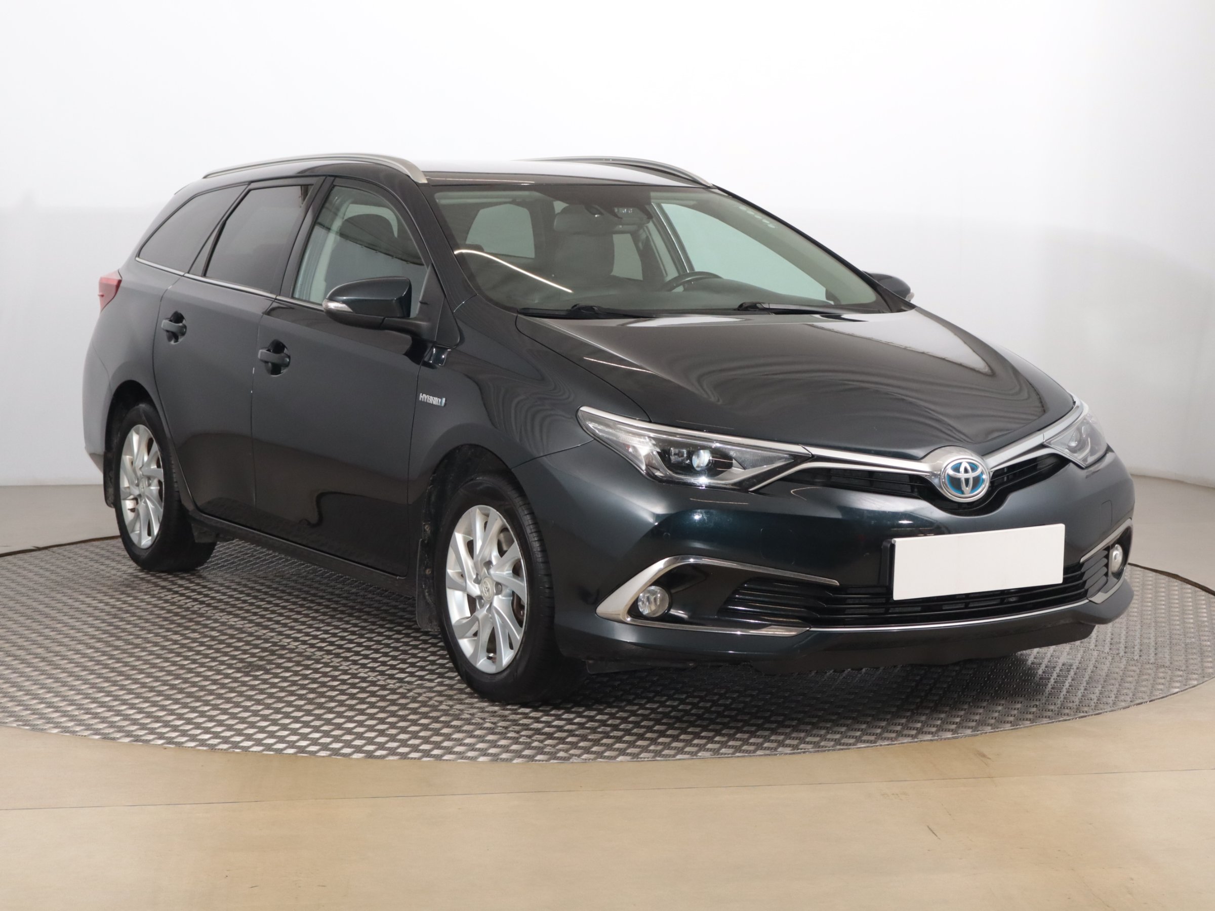 Toyota Auris 1.8 VVT-i Hybrid Wagon 2015 - 1