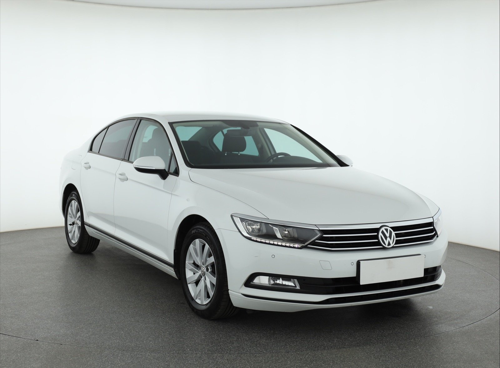 Volkswagen Passat 2.0 TDI Sedan 2018 - 1