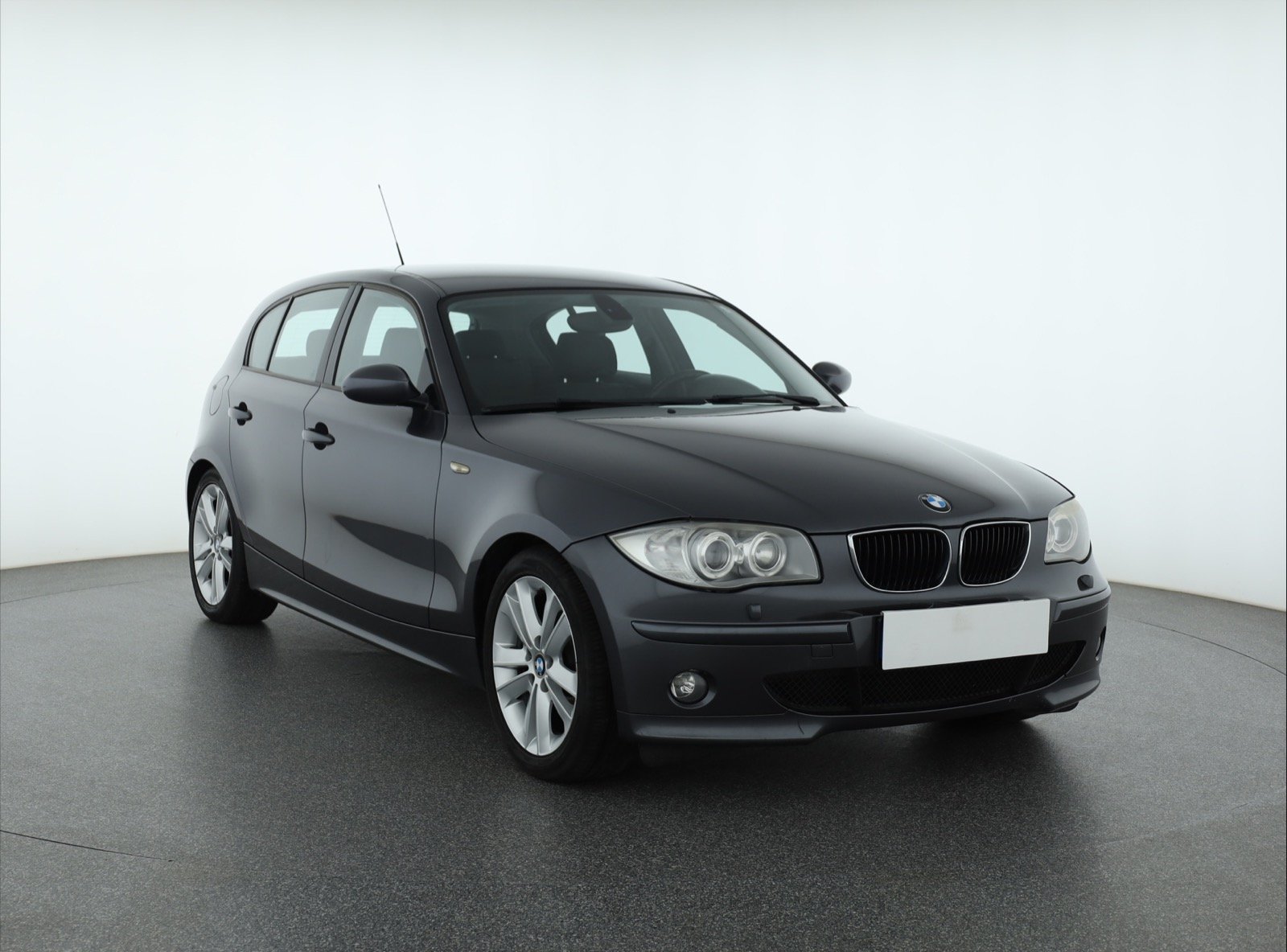 BMW 1 118i Hatchback 2005 - 1