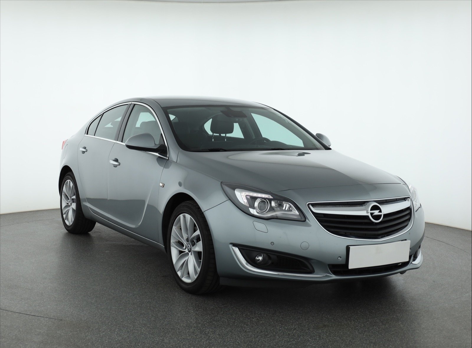 Opel Insignia 1.6 Turbo Hatchback 2015 - 1