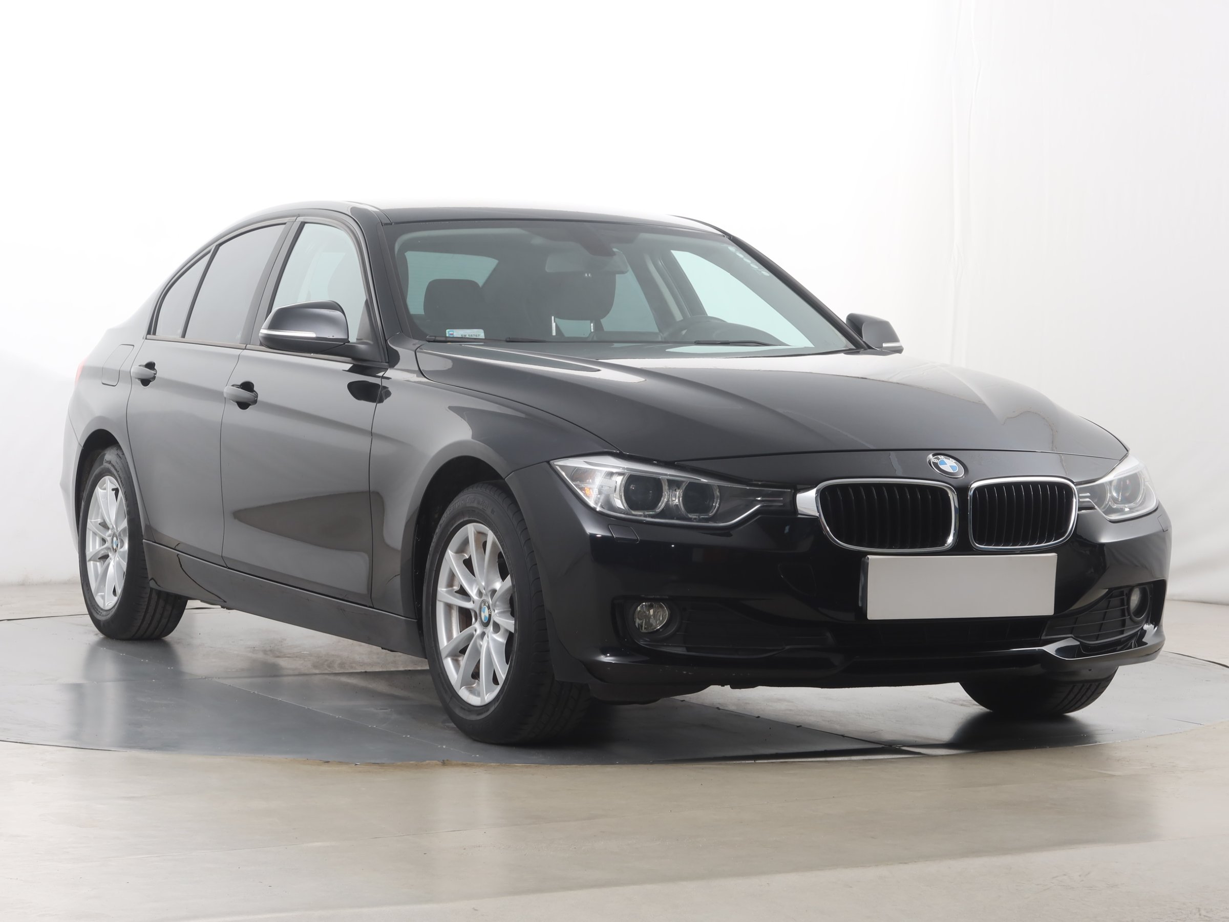 BMW 3 316i Sedan 2014 - 1