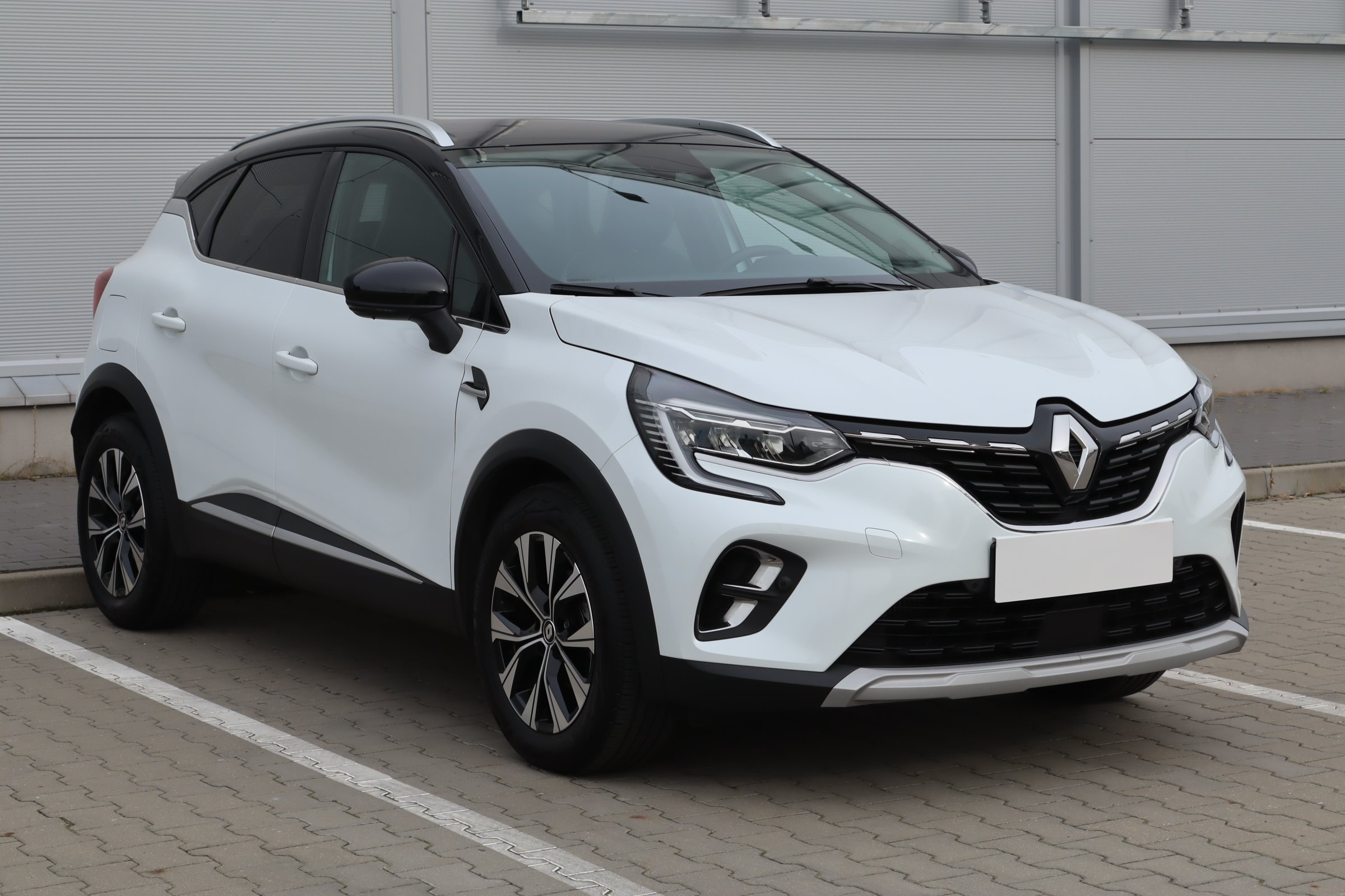 Renault Captur 1.3 TCe Mild Hybrid SUV 2022 - 1