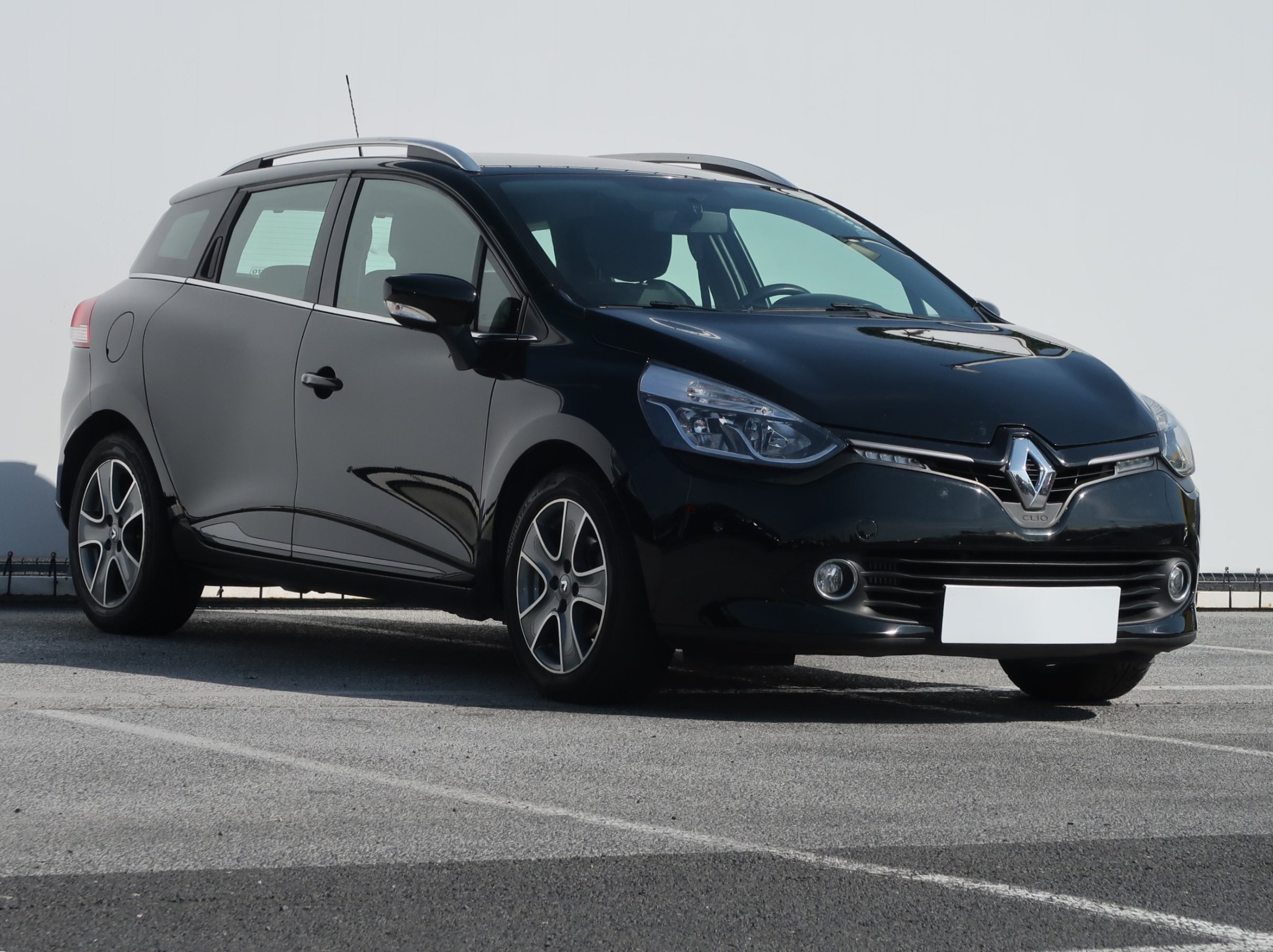 Renault Clio 0.9 TCe Wagon 2015 - 1