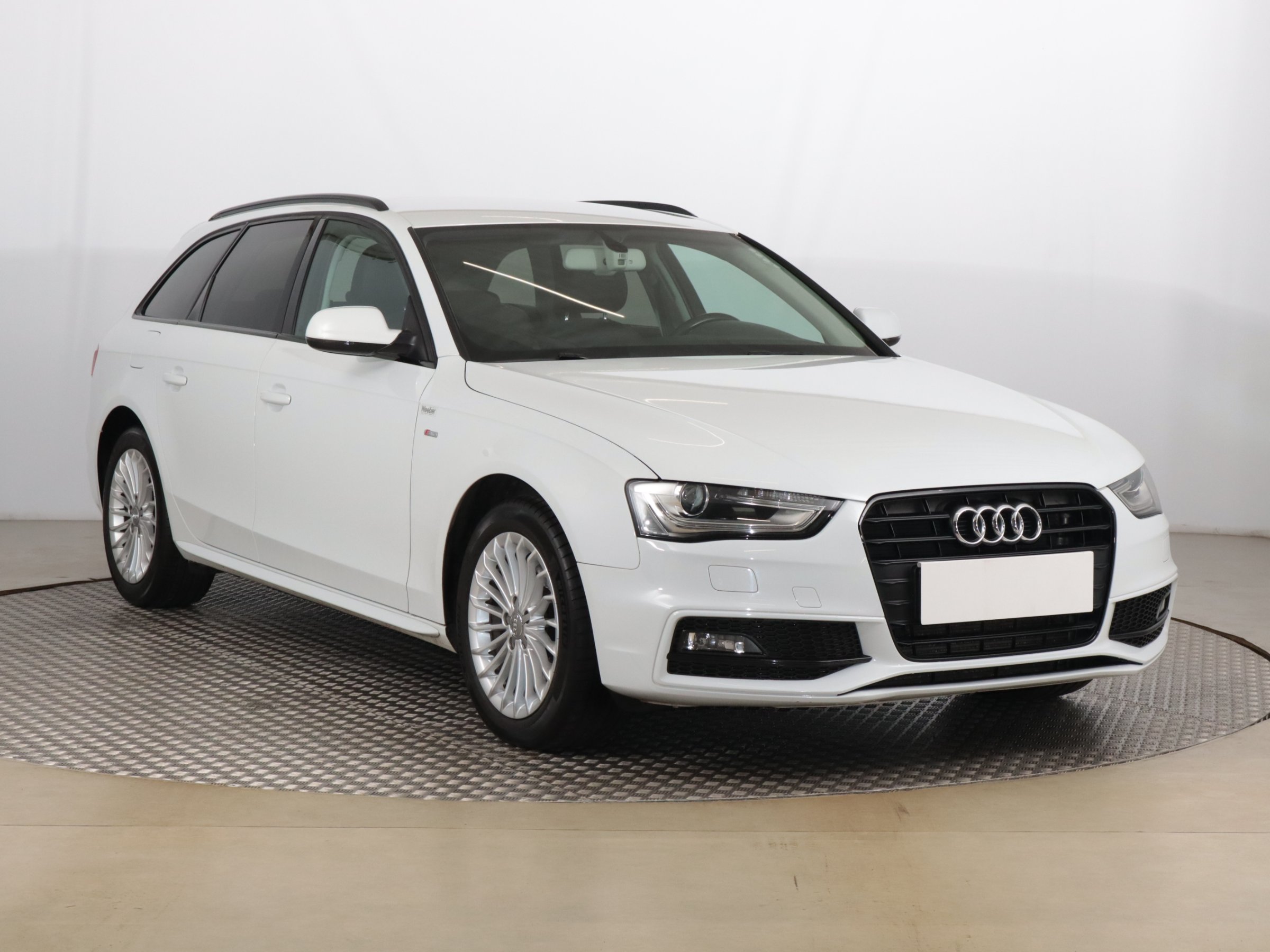 Audi A4 2.0 TDI Wagon 2014 - 1