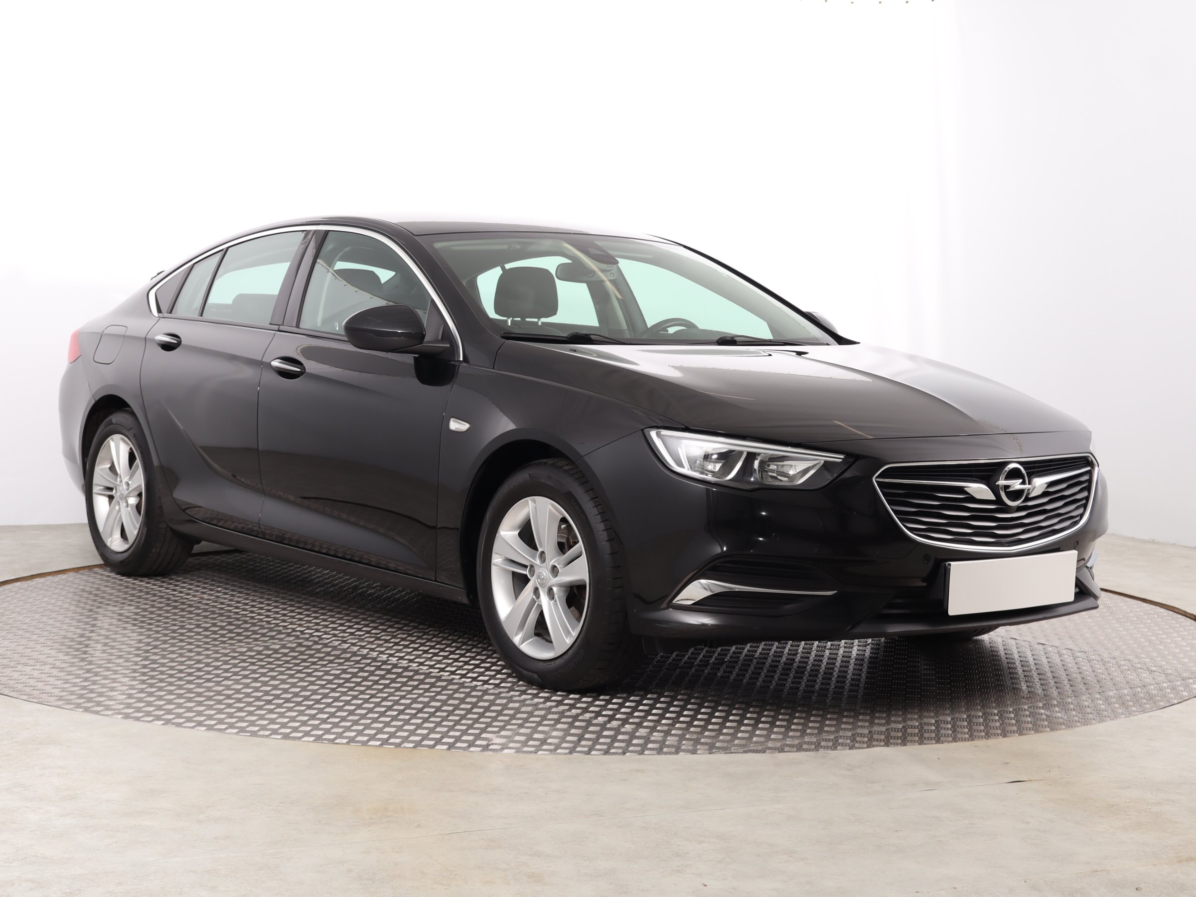 Opel Insignia 2.0 CDTI Sedan 2017 - 1