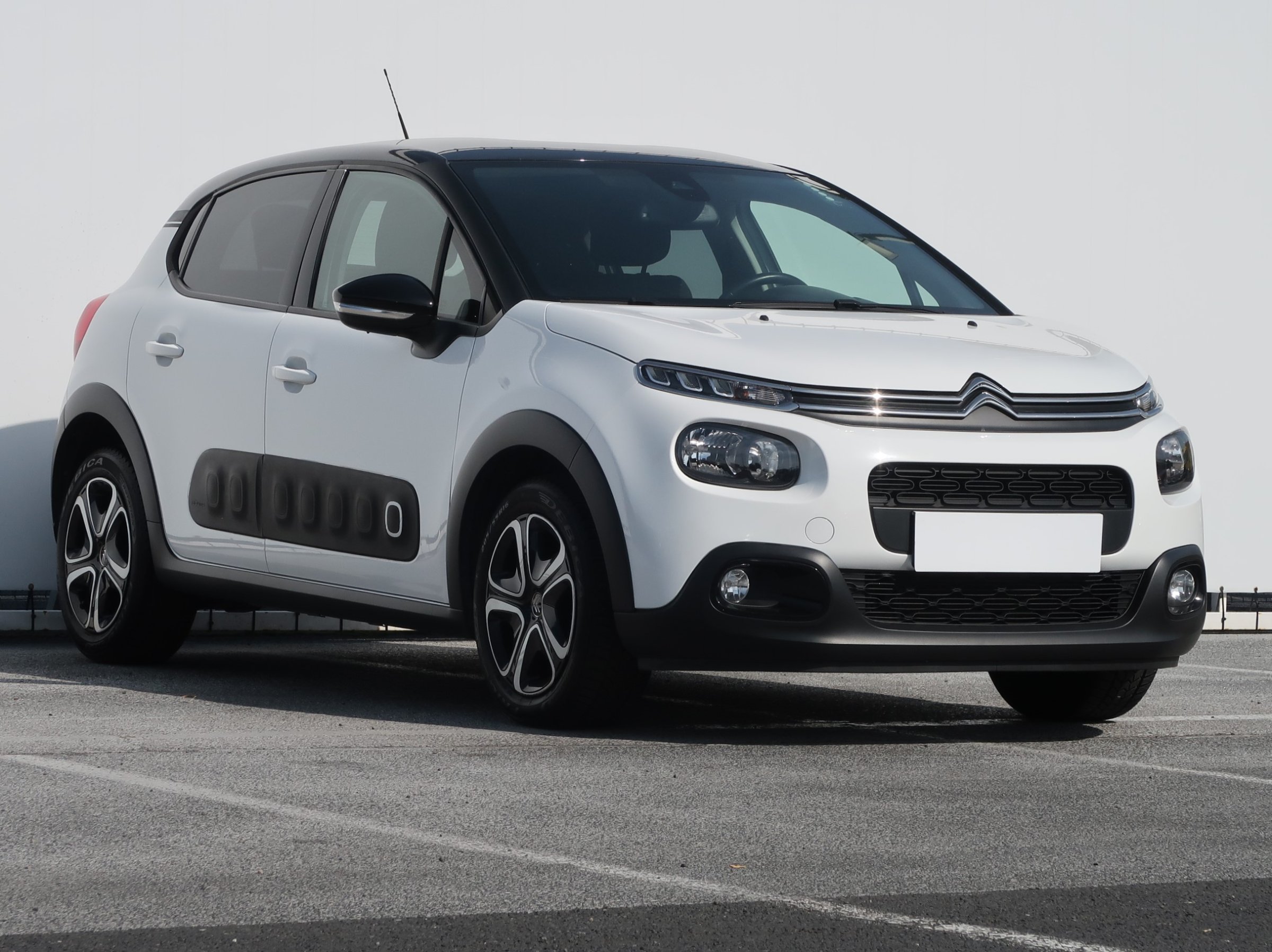 Citroën C3 1.2 PureTech Hatchback 2017 - 1