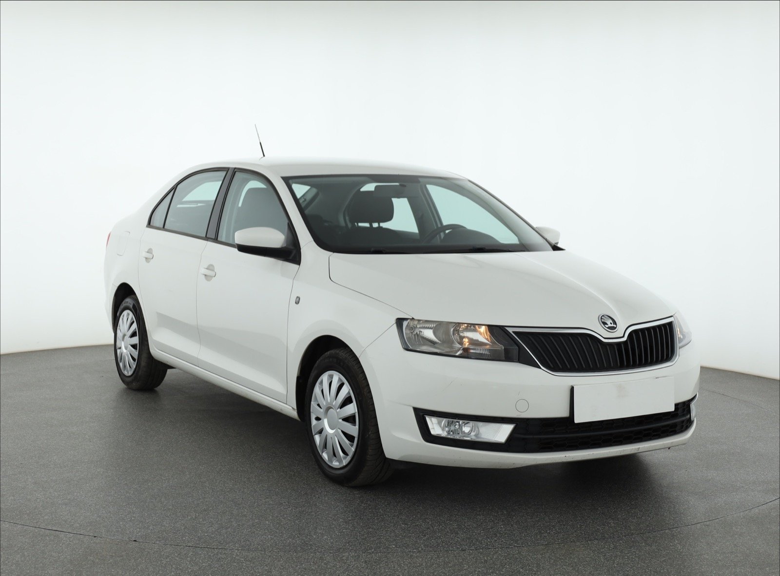 Skoda Rapid 1.6 TDI Hatchback 2015 - 1