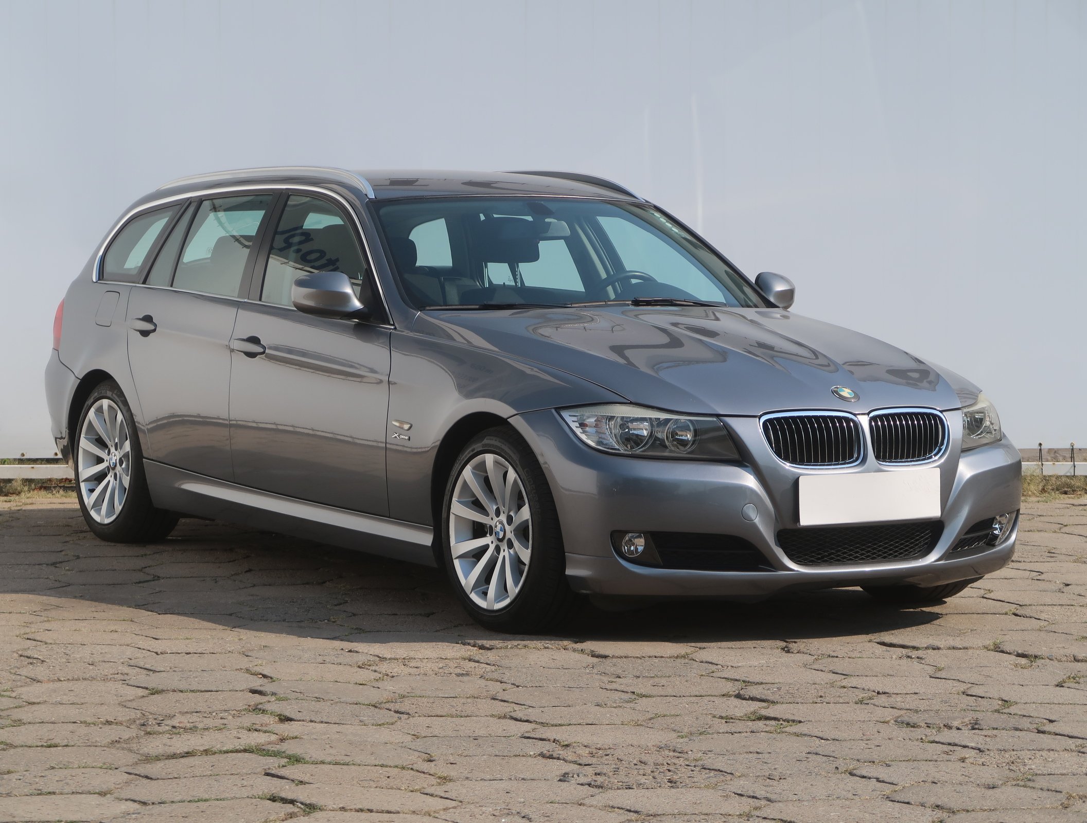 BMW 3 325i xDrive Kombi 2010 - 1