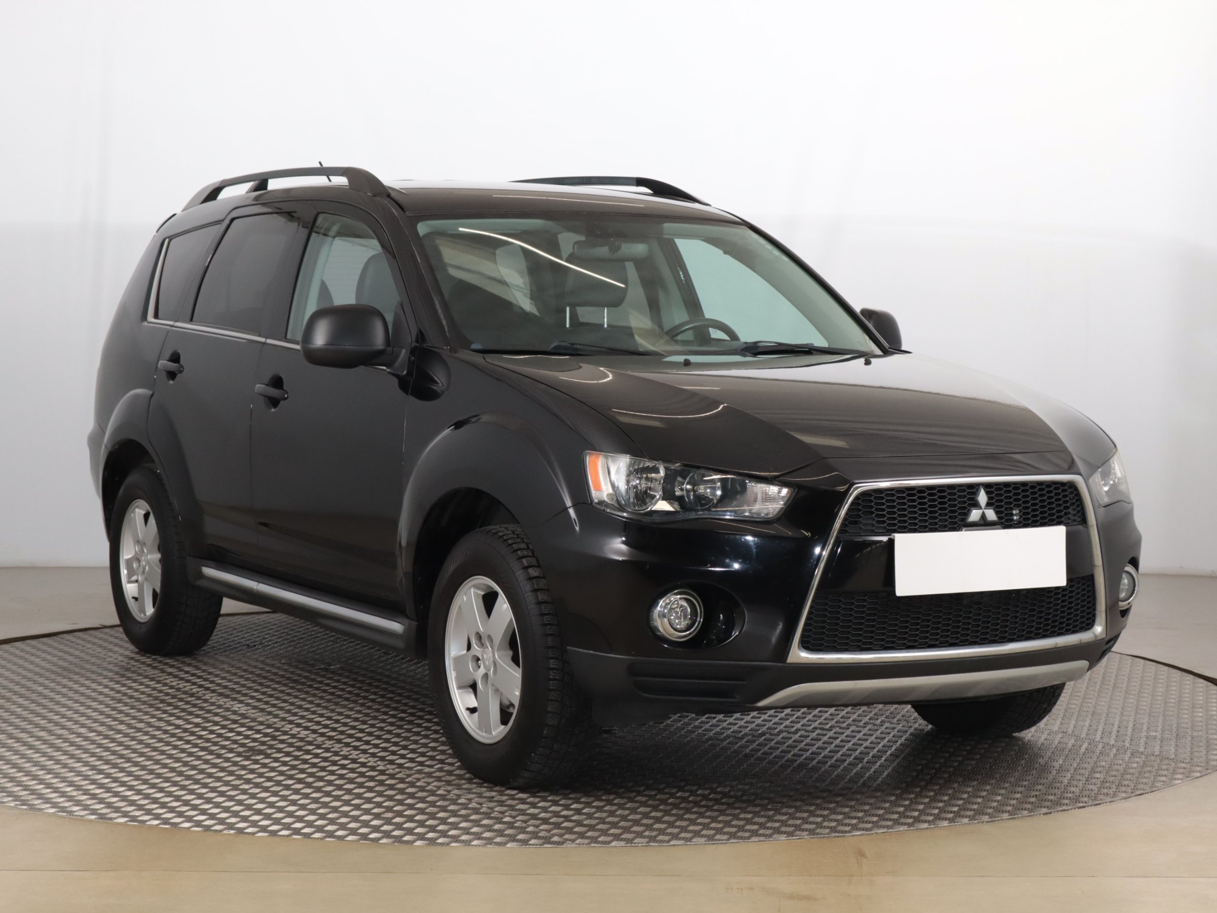 Mitsubishi Outlander 2.0 DI-D SUV 2012 - 1