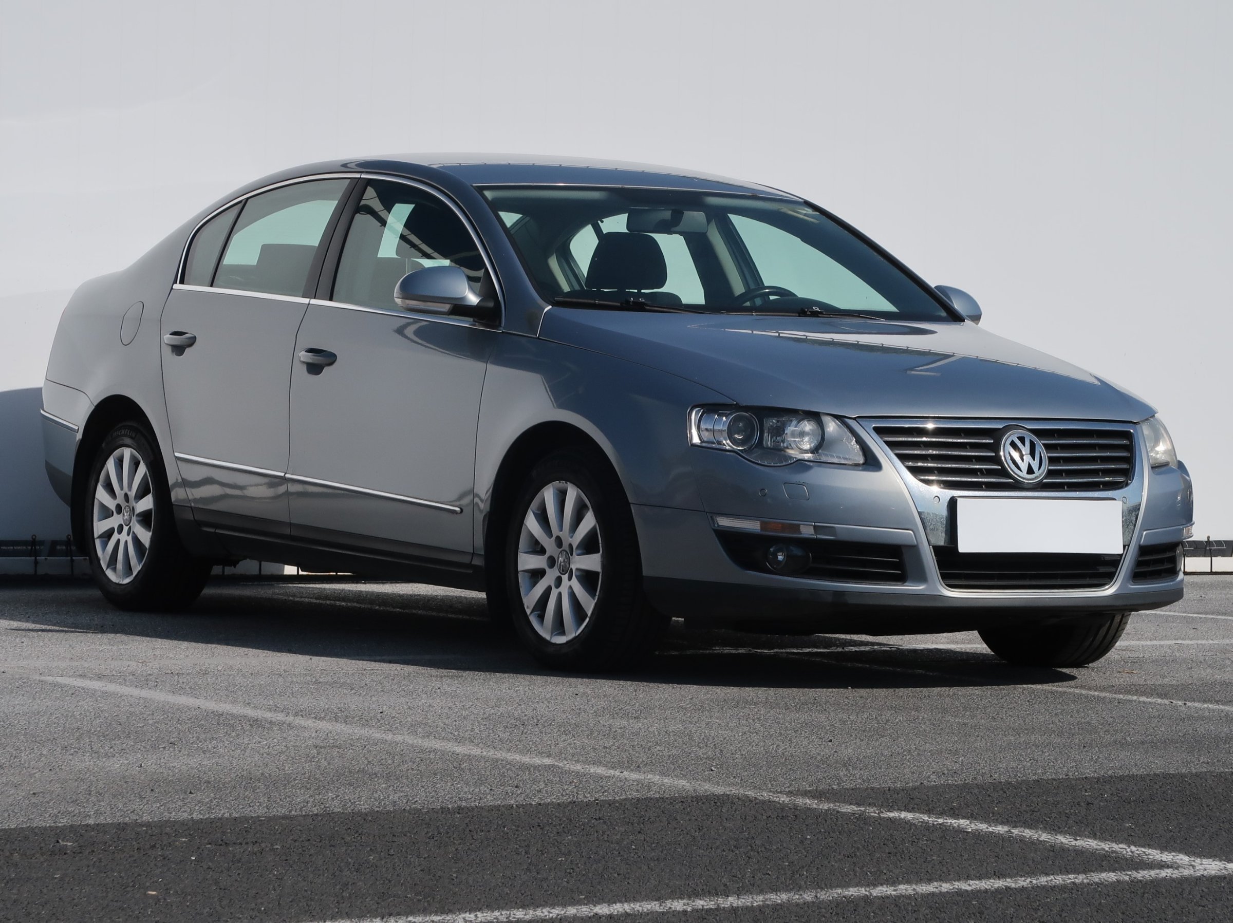 Volkswagen Passat 2.0 TDI Sedan 2008 - 1