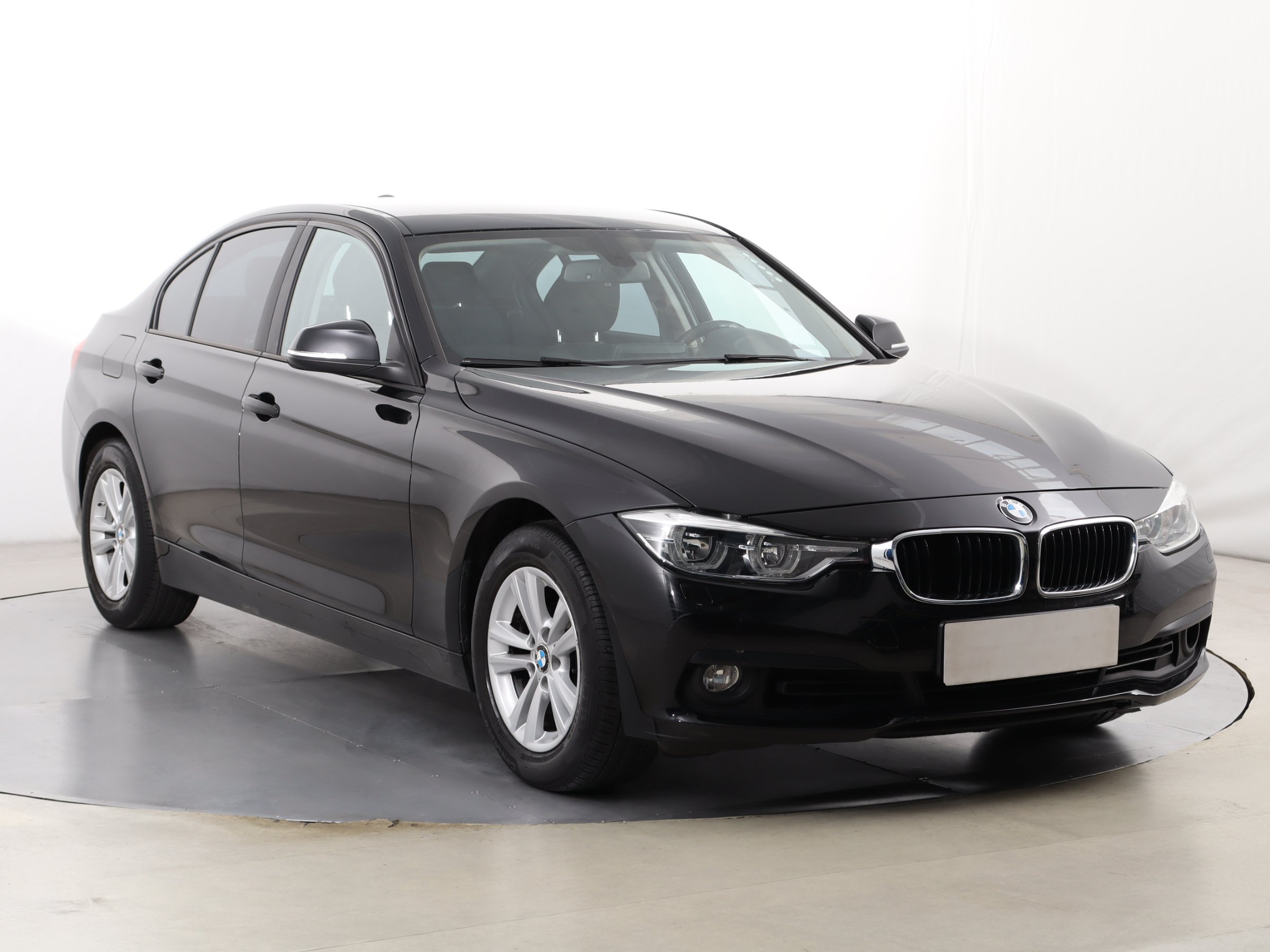 BMW 3 318i Sedan 2016 - 1