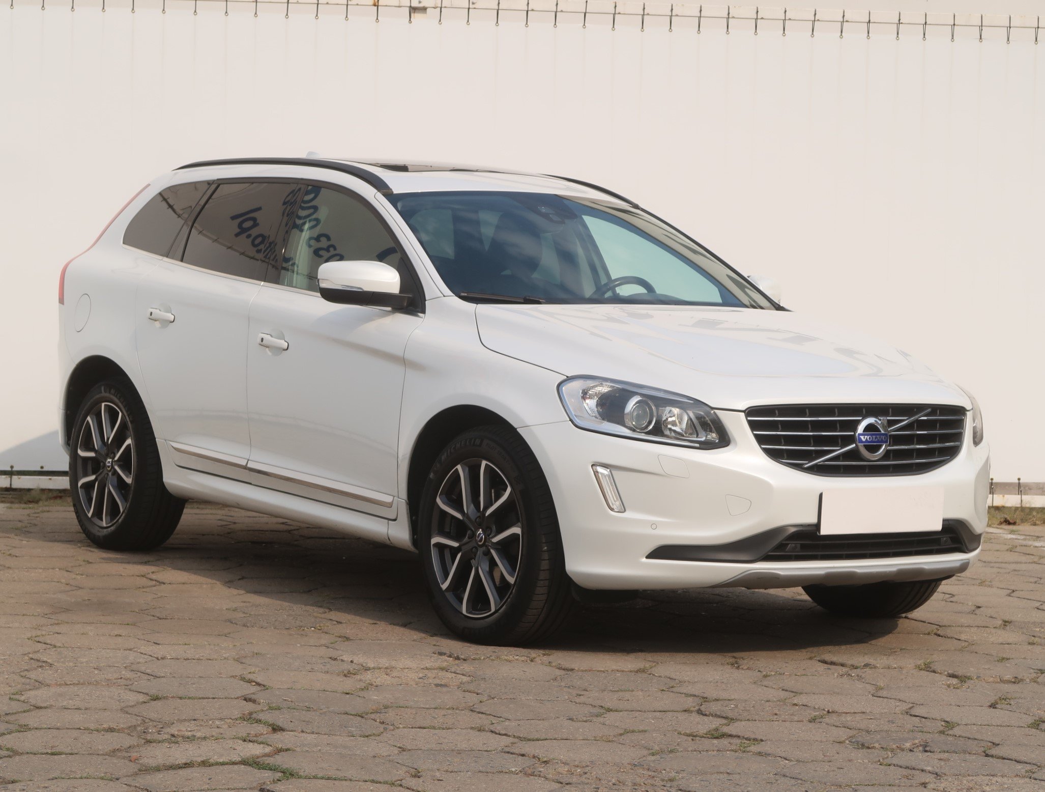 Volvo XC60 2.4 D5 AWD SUV 2016 - 1